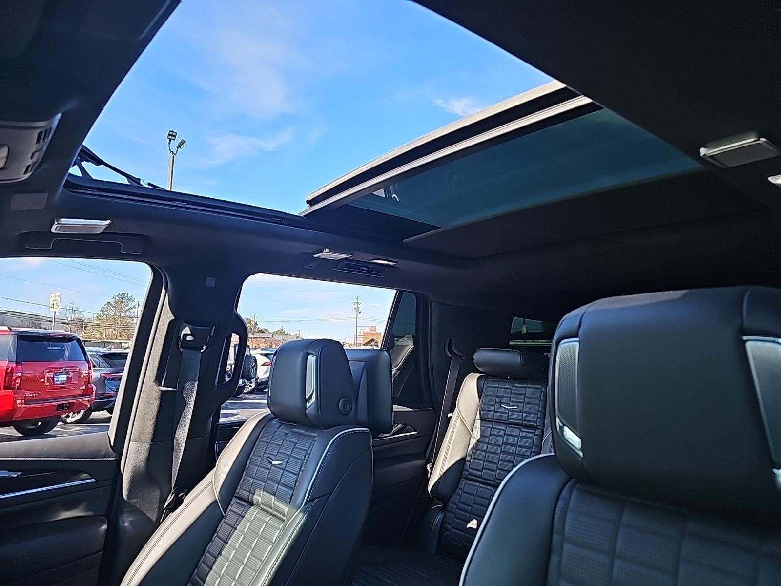 2023 Cadillac Escalade V-Series AWD