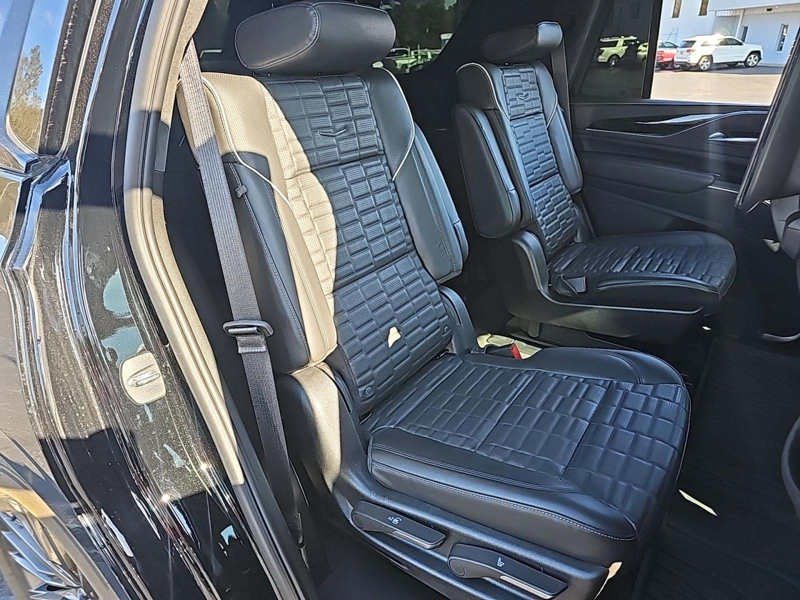 2023 Cadillac Escalade V-Series AWD