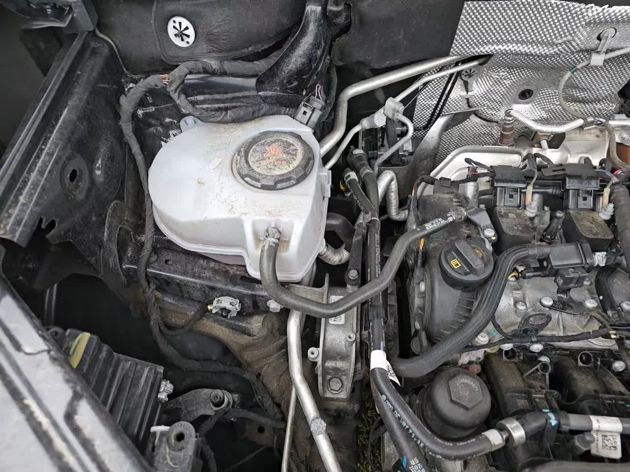 2024 Volkswagen Atlas 2.0T SE FWD