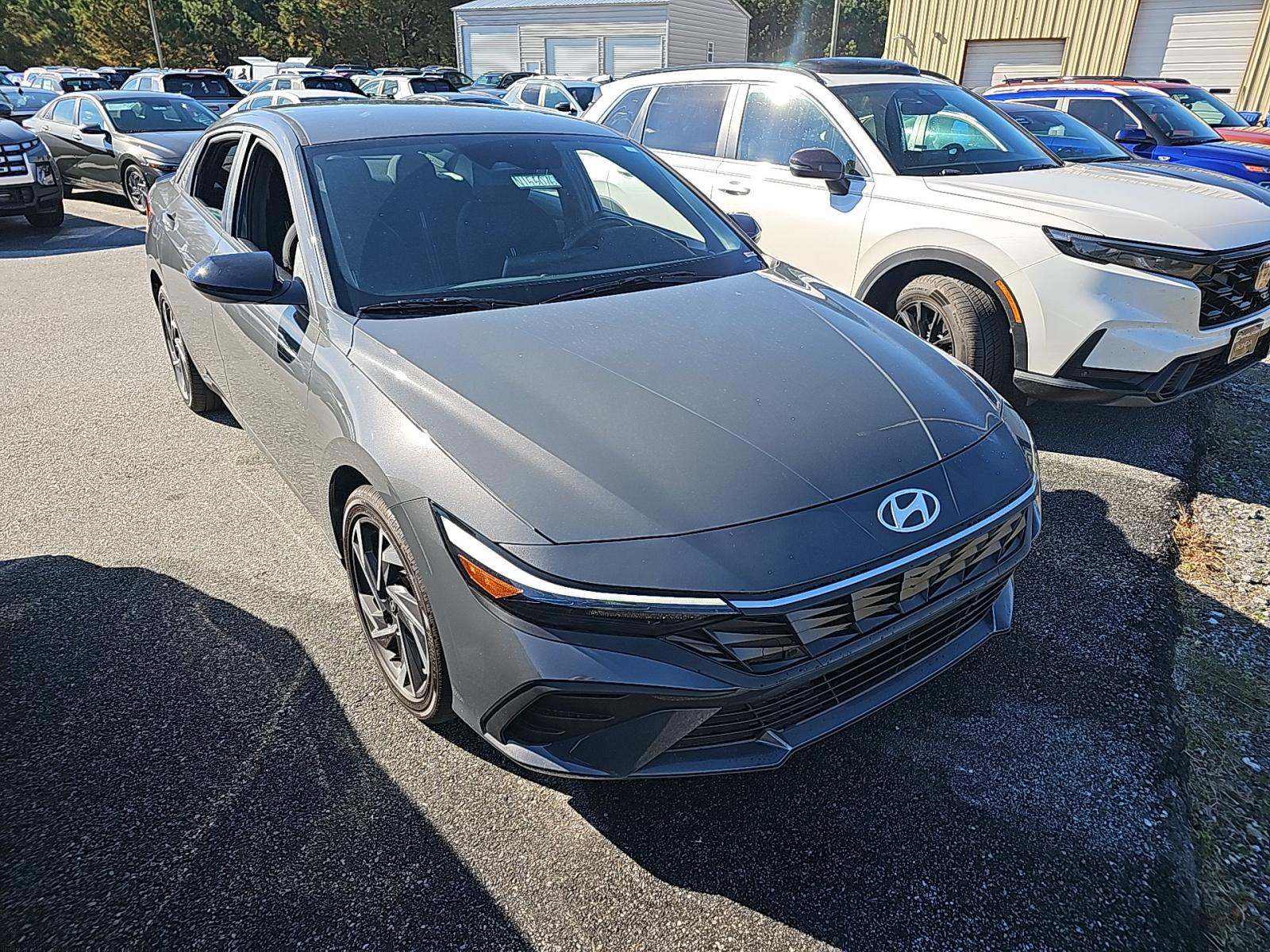 2025 Hyundai Elantra Hybrid SEL Sport FWD