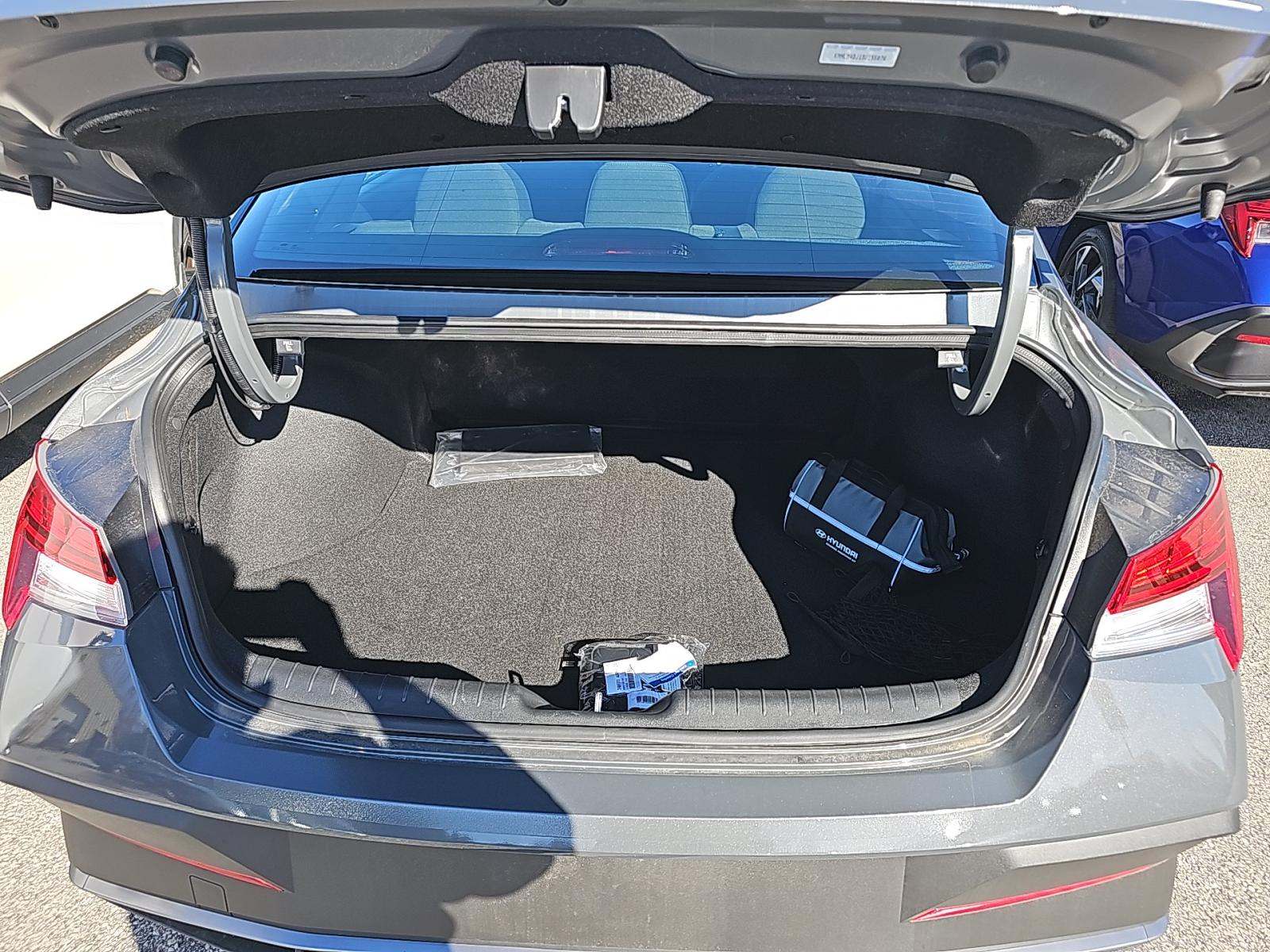 2025 Hyundai Elantra Hybrid SEL Sport FWD