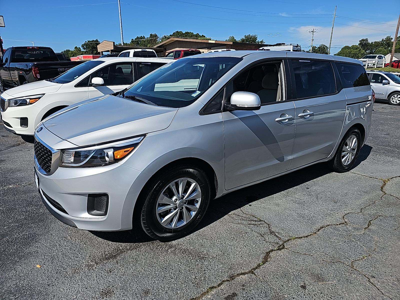 2018 Kia Sedona L FWD