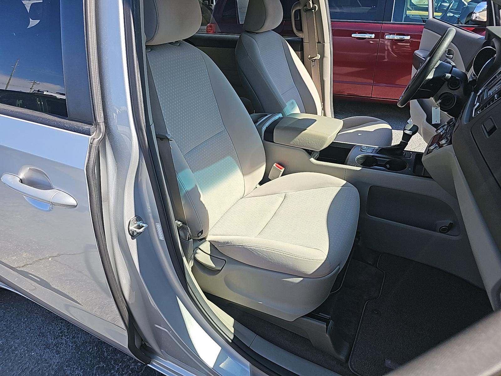 2018 Kia Sedona L FWD