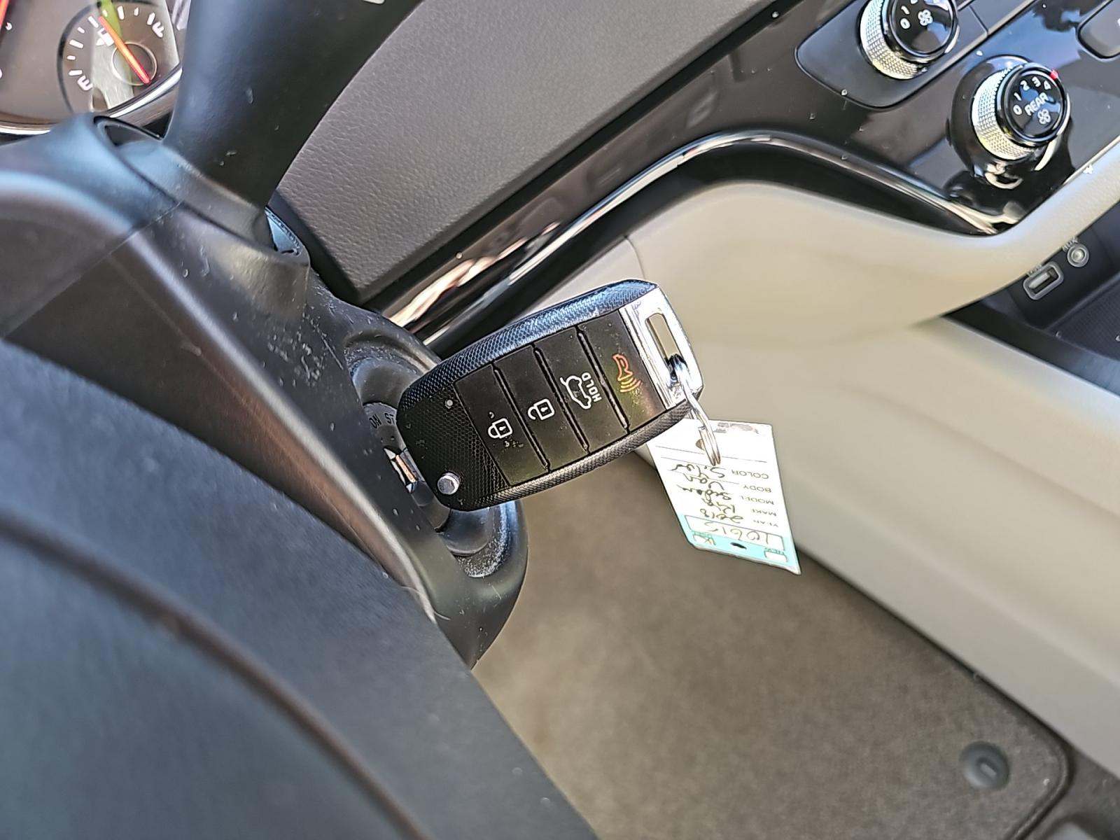 2018 Kia Sedona L FWD