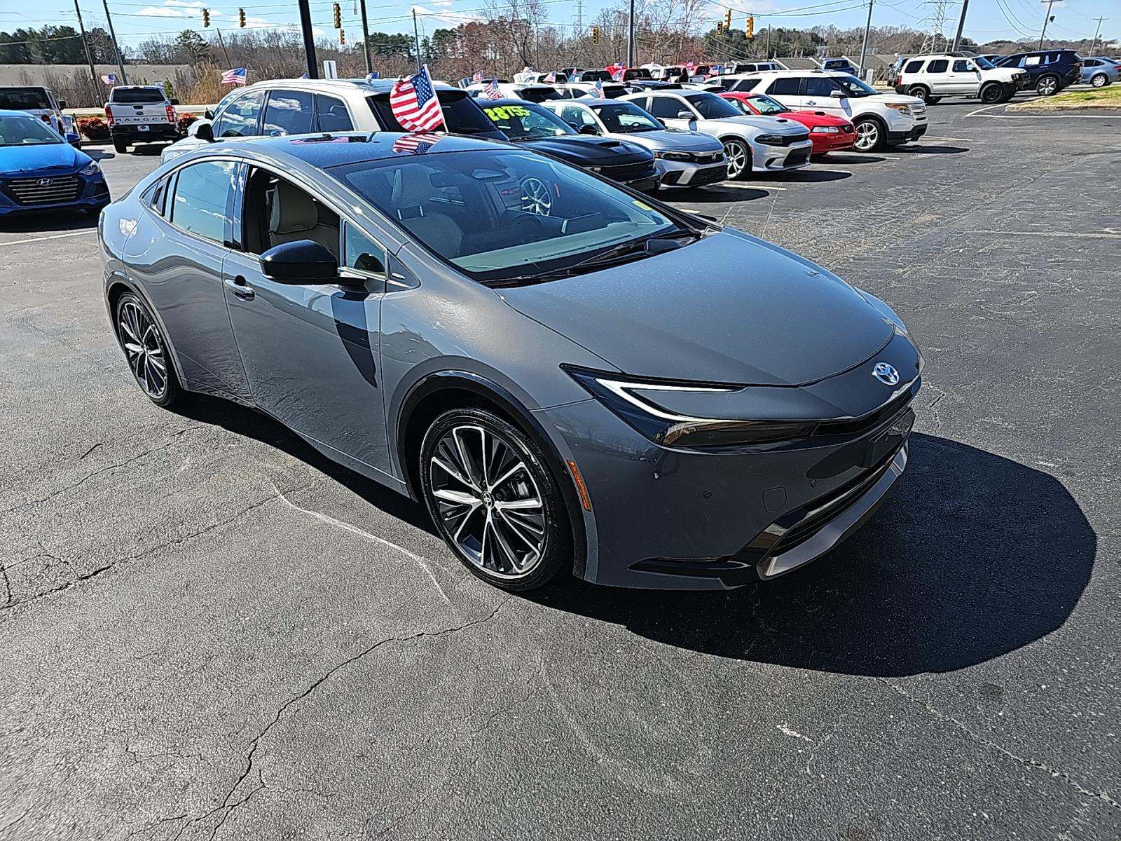 2025 Toyota Prius XLE FWD