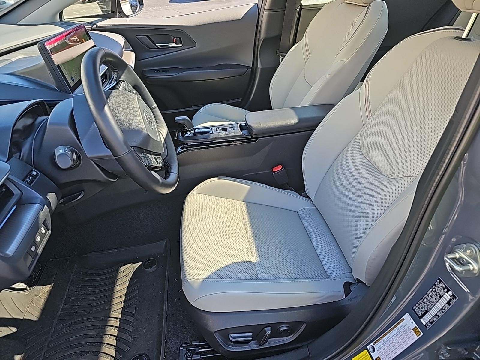 2025 Toyota Prius XLE FWD