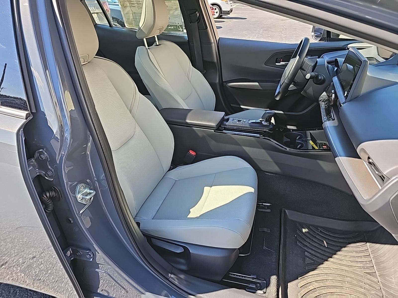 2025 Toyota Prius XLE FWD