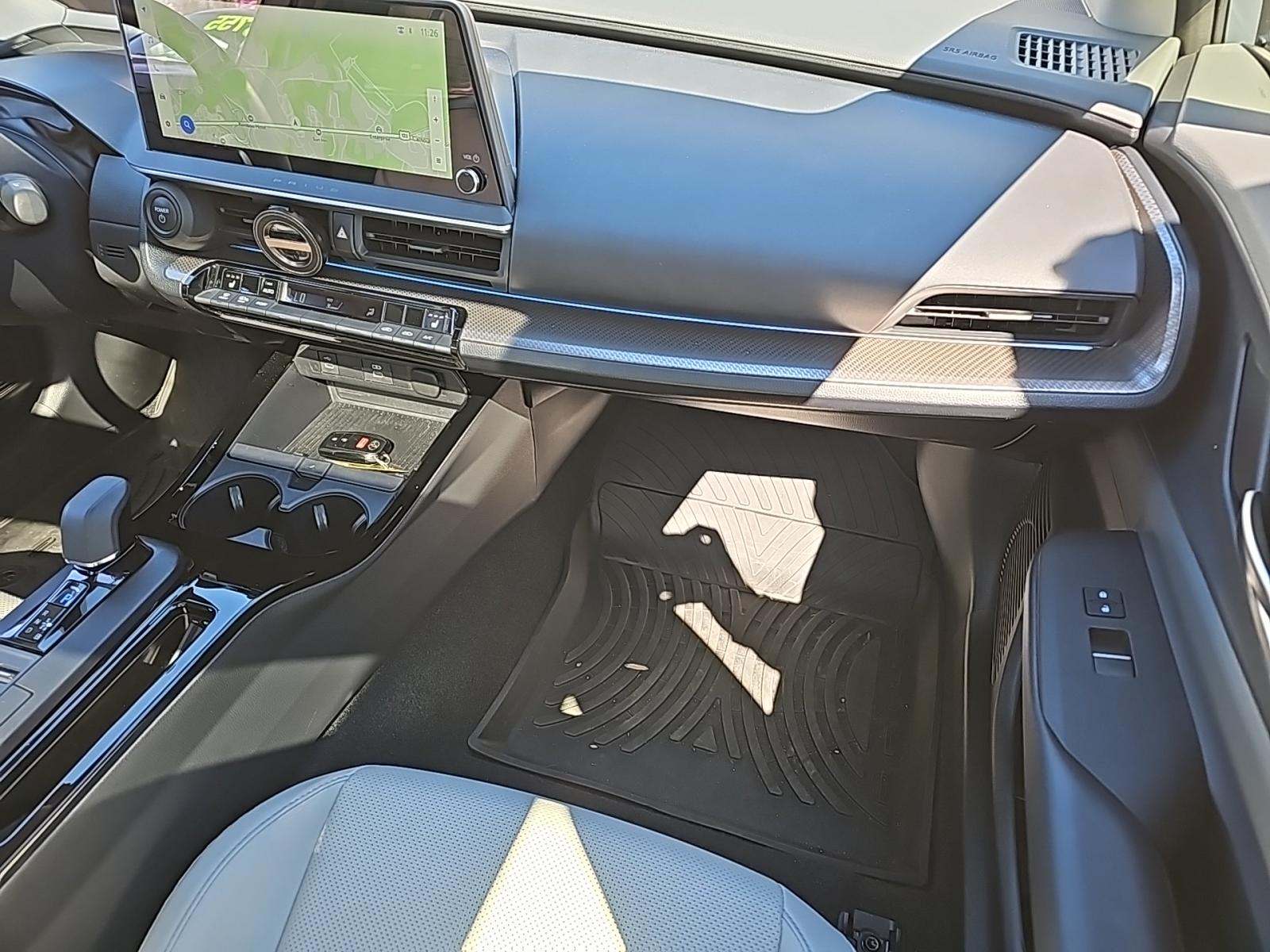 2025 Toyota Prius XLE FWD