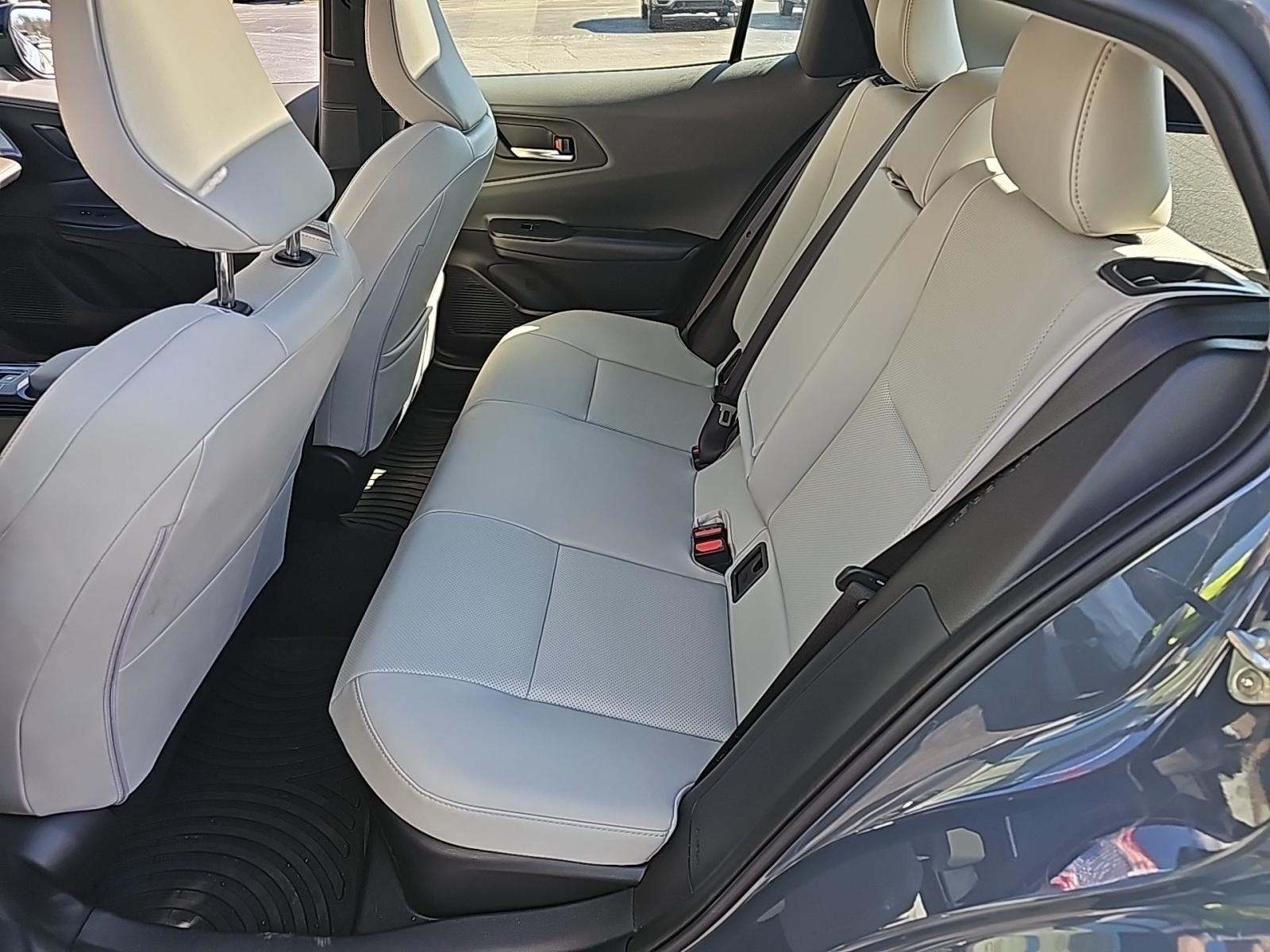 2025 Toyota Prius XLE FWD