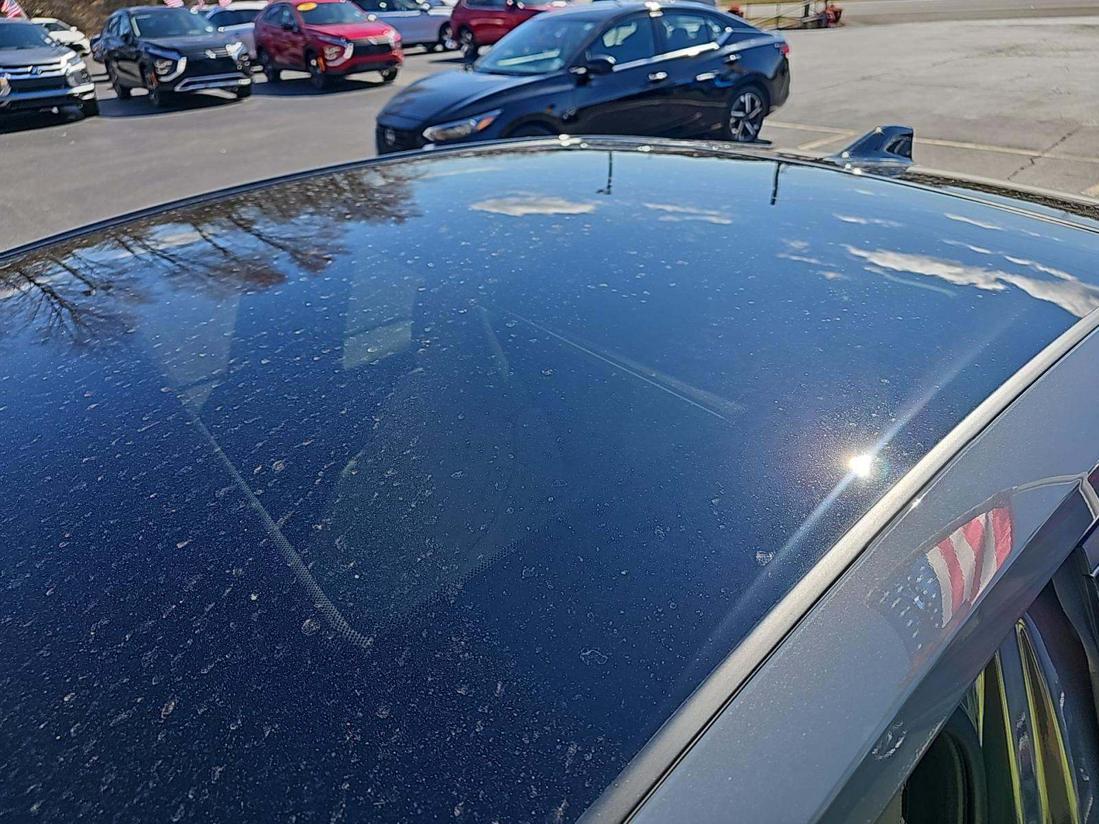 2025 Toyota Prius XLE FWD