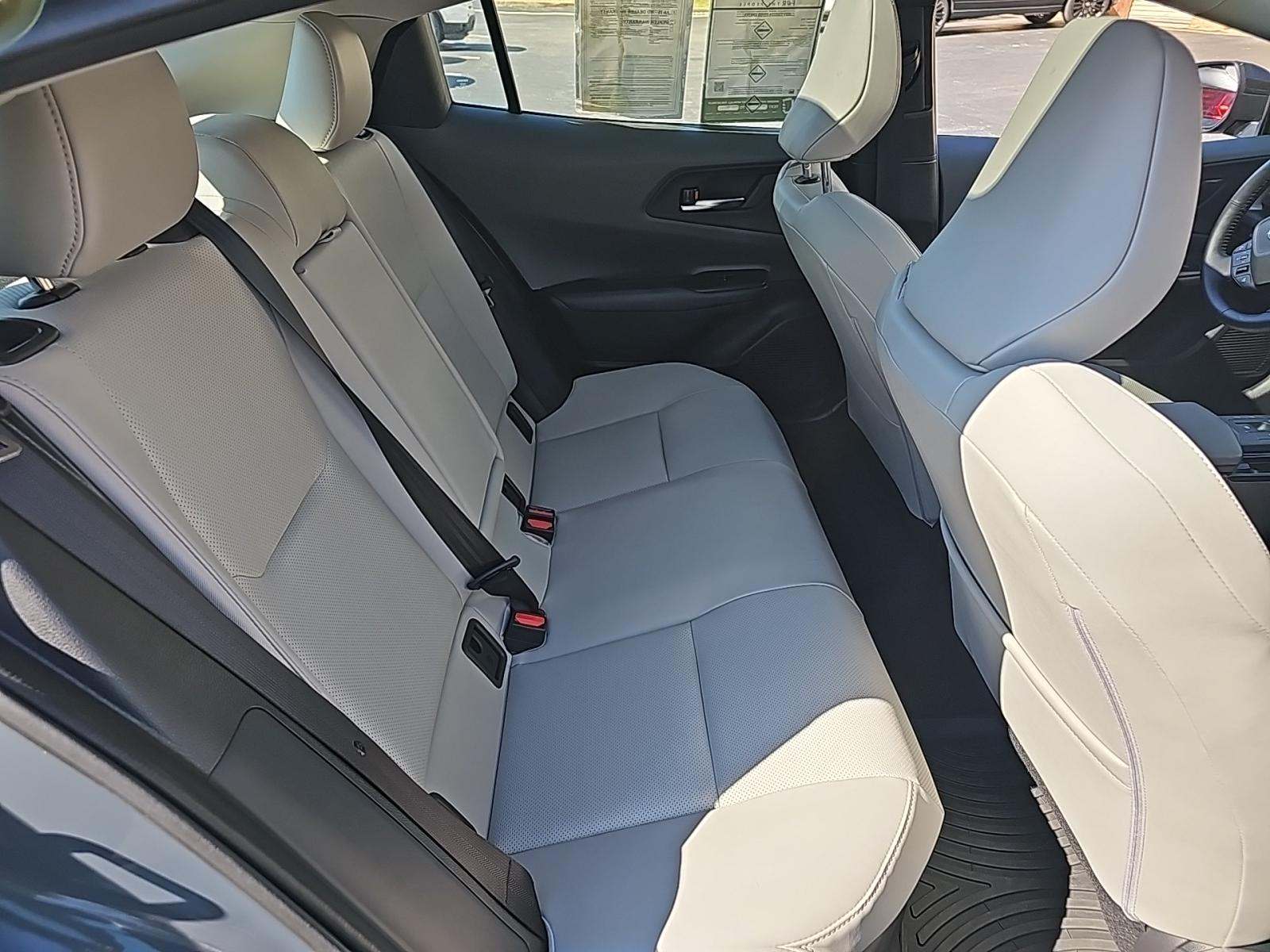 2025 Toyota Prius XLE FWD