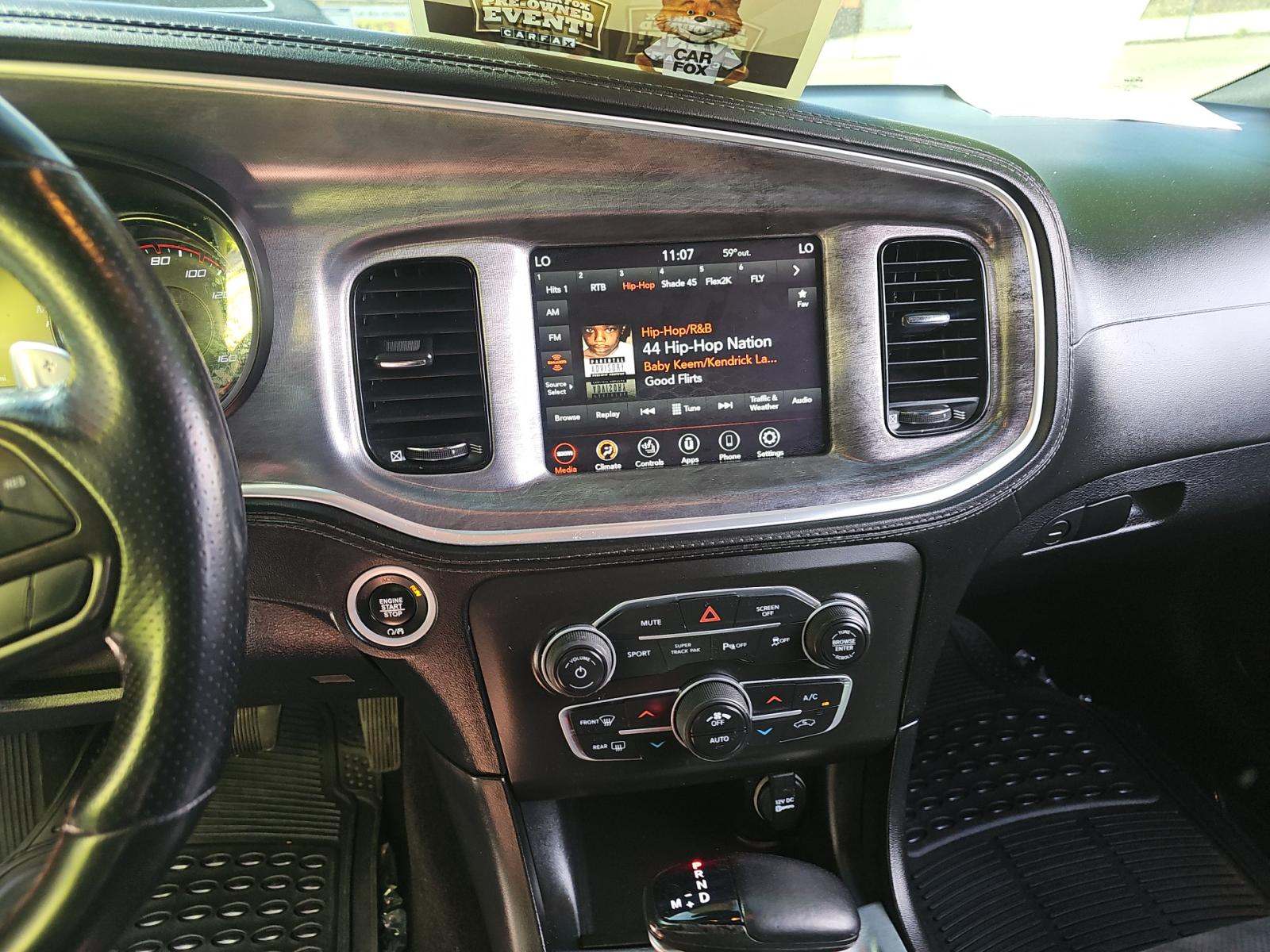 DODGE CHALLENGER - 10