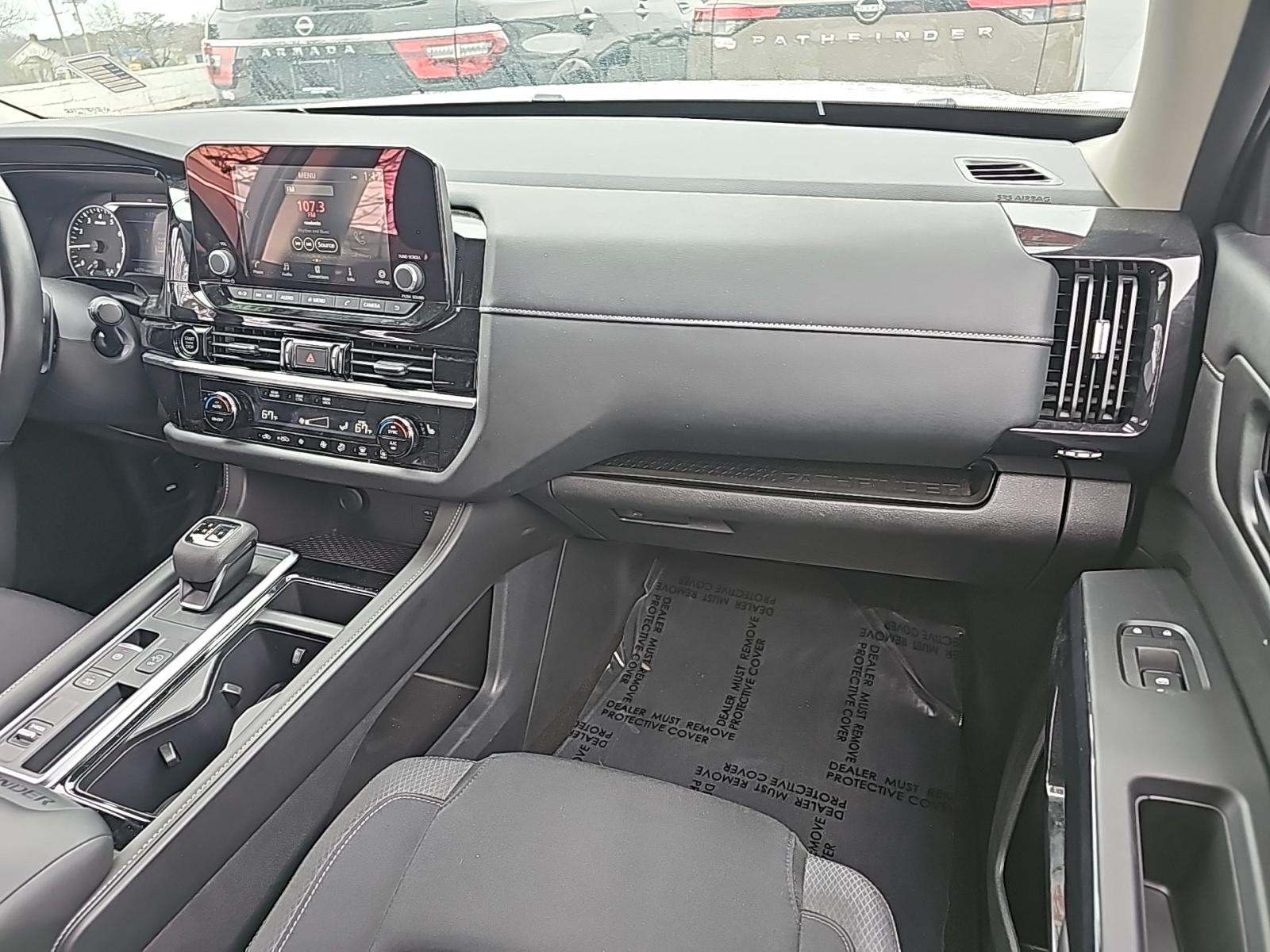 2024 Nissan Pathfinder SV FWD