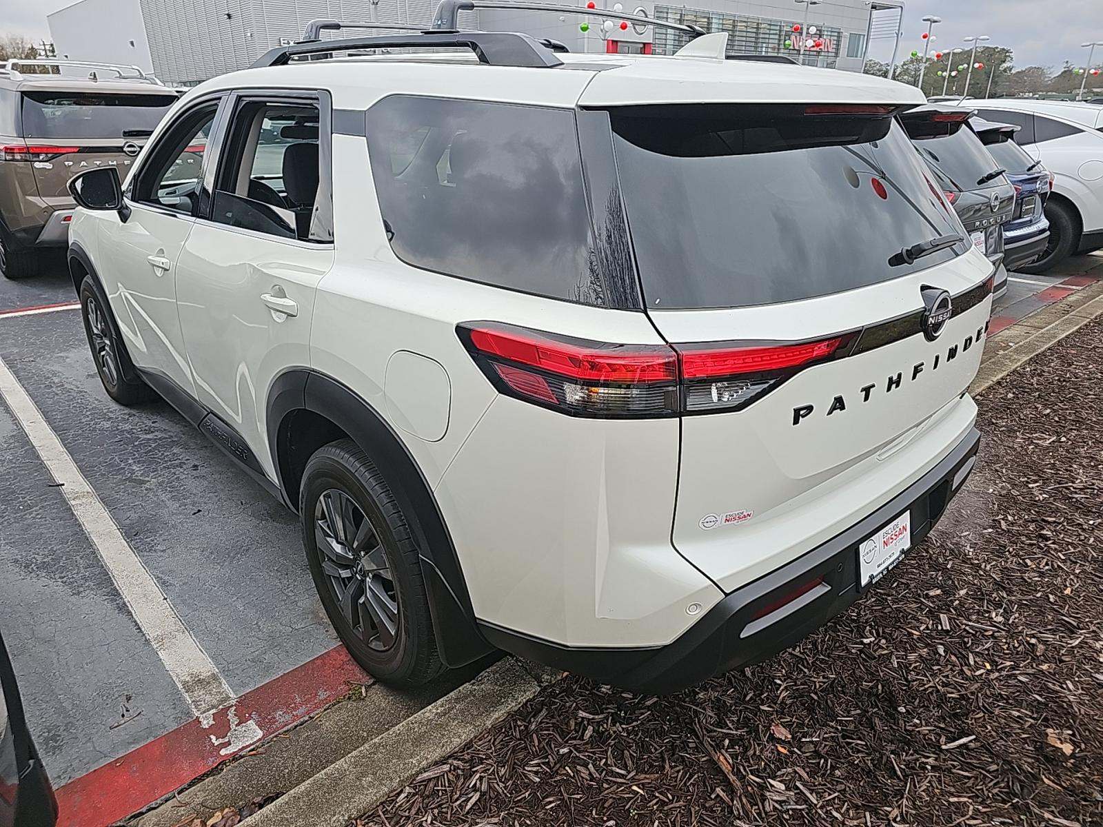 2024 Nissan Pathfinder SV FWD