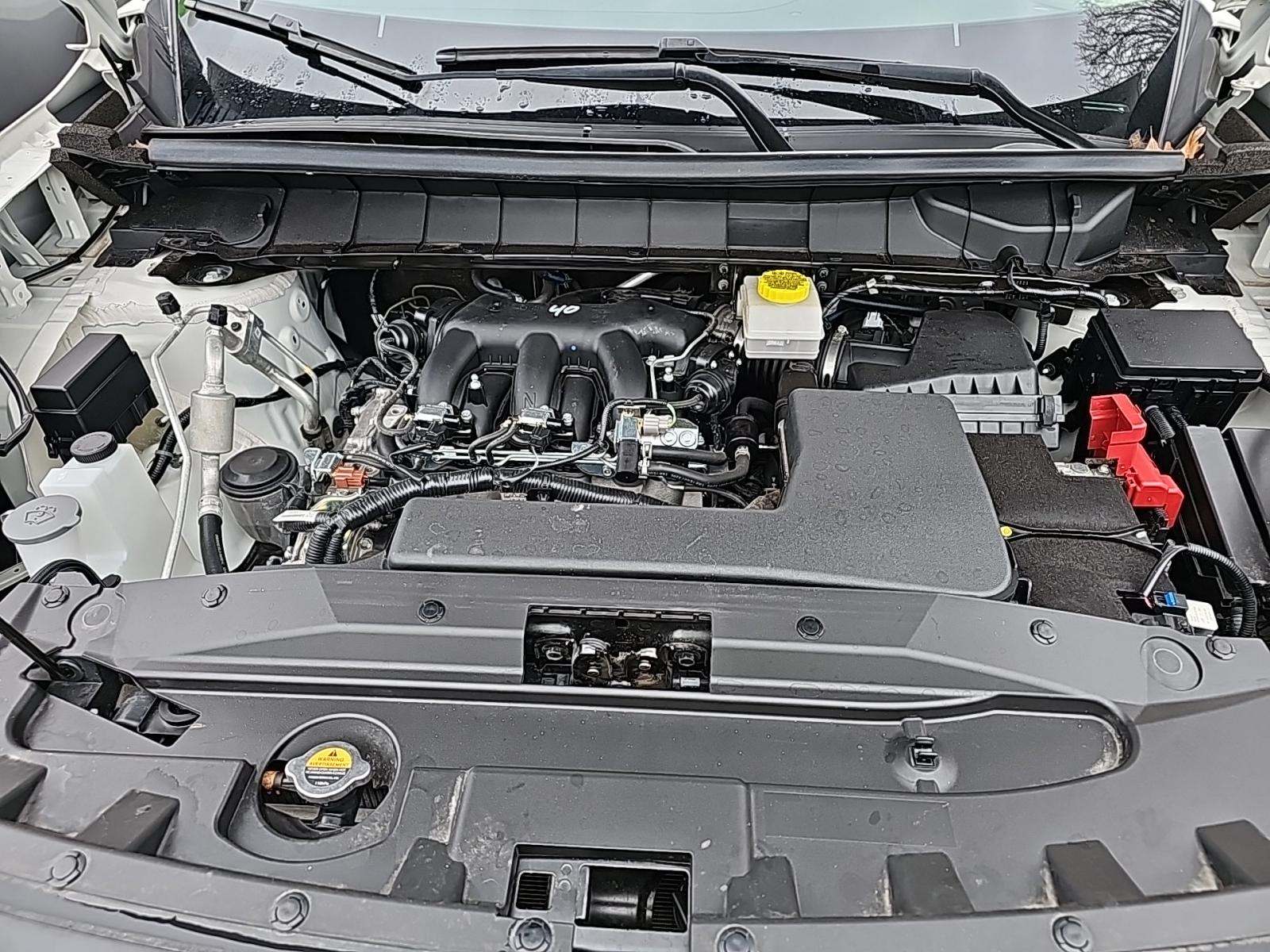 2024 Nissan Pathfinder SV FWD