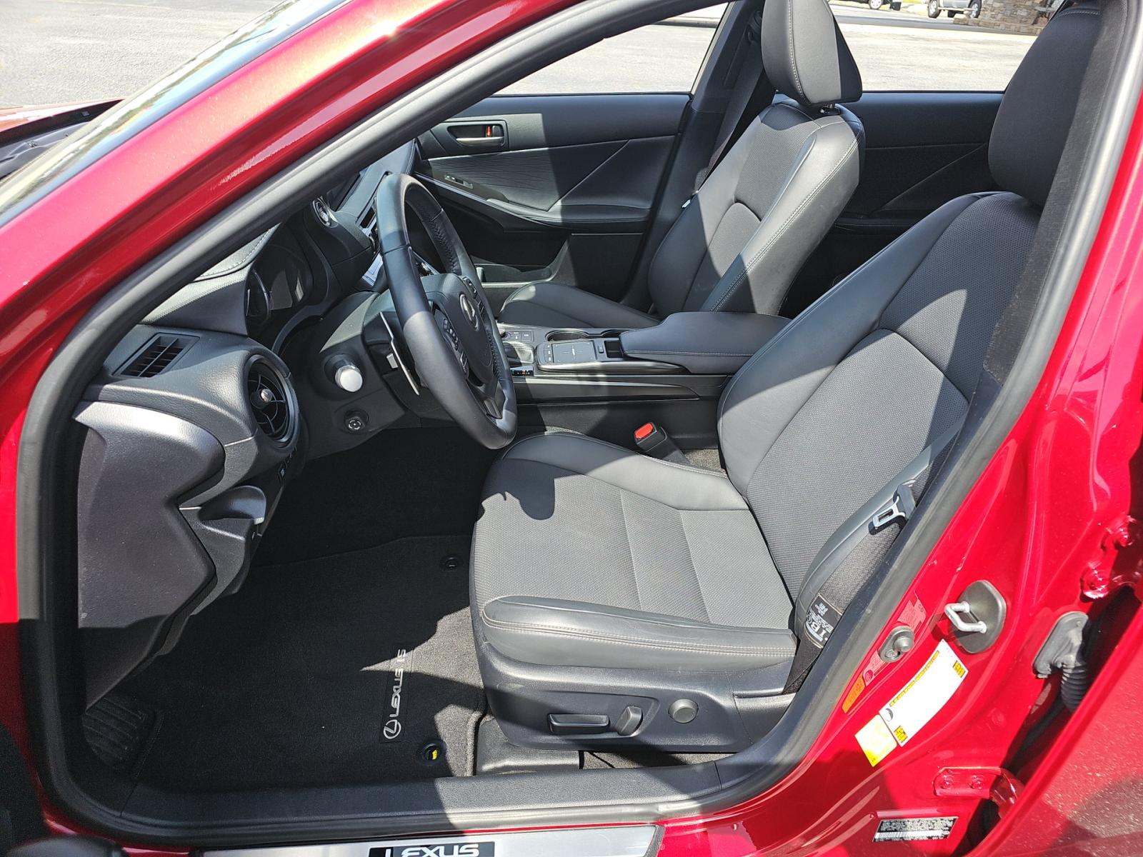 2023 Lexus IS IS 300 RWD