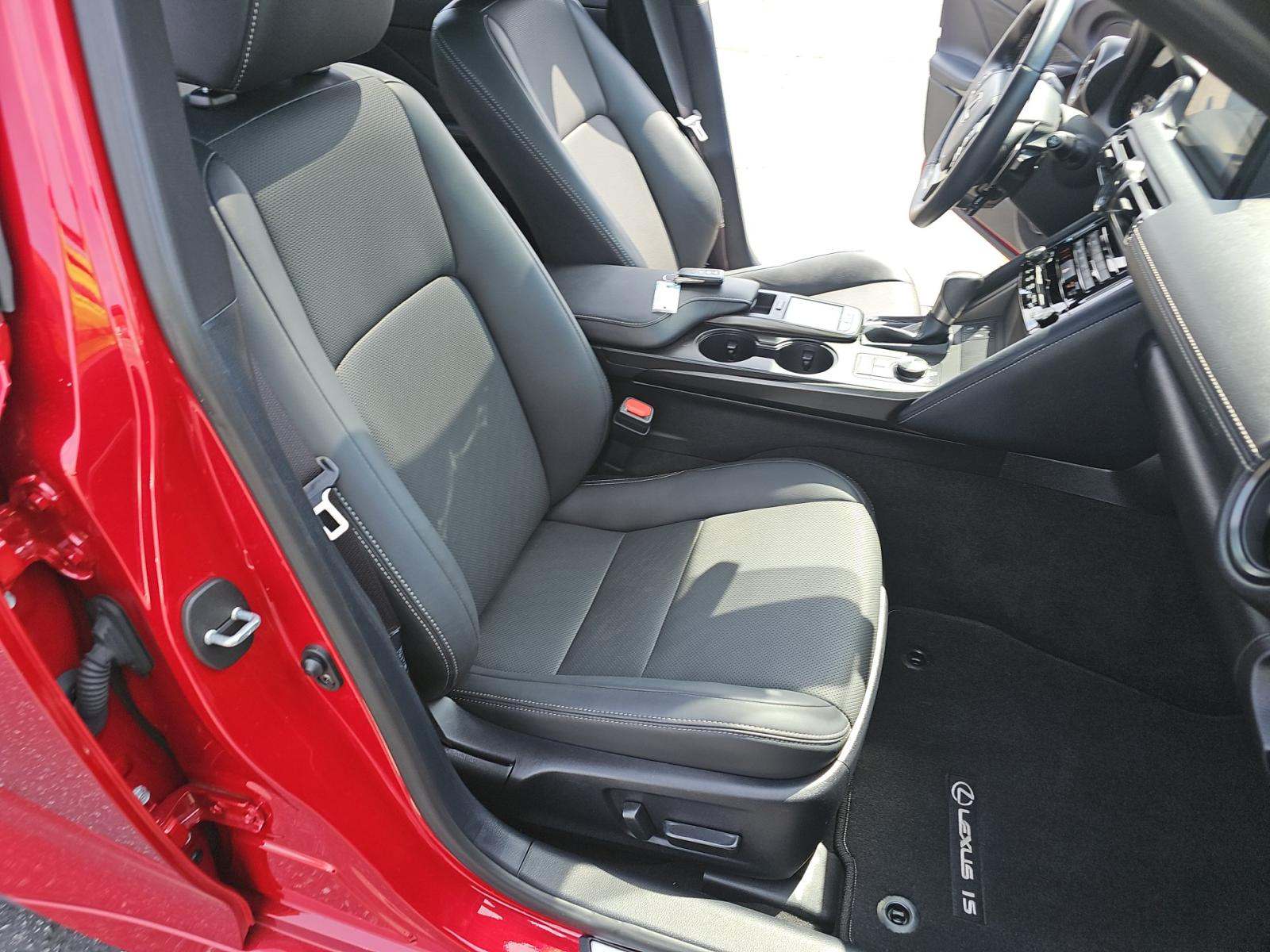 2023 Lexus IS IS 300 RWD