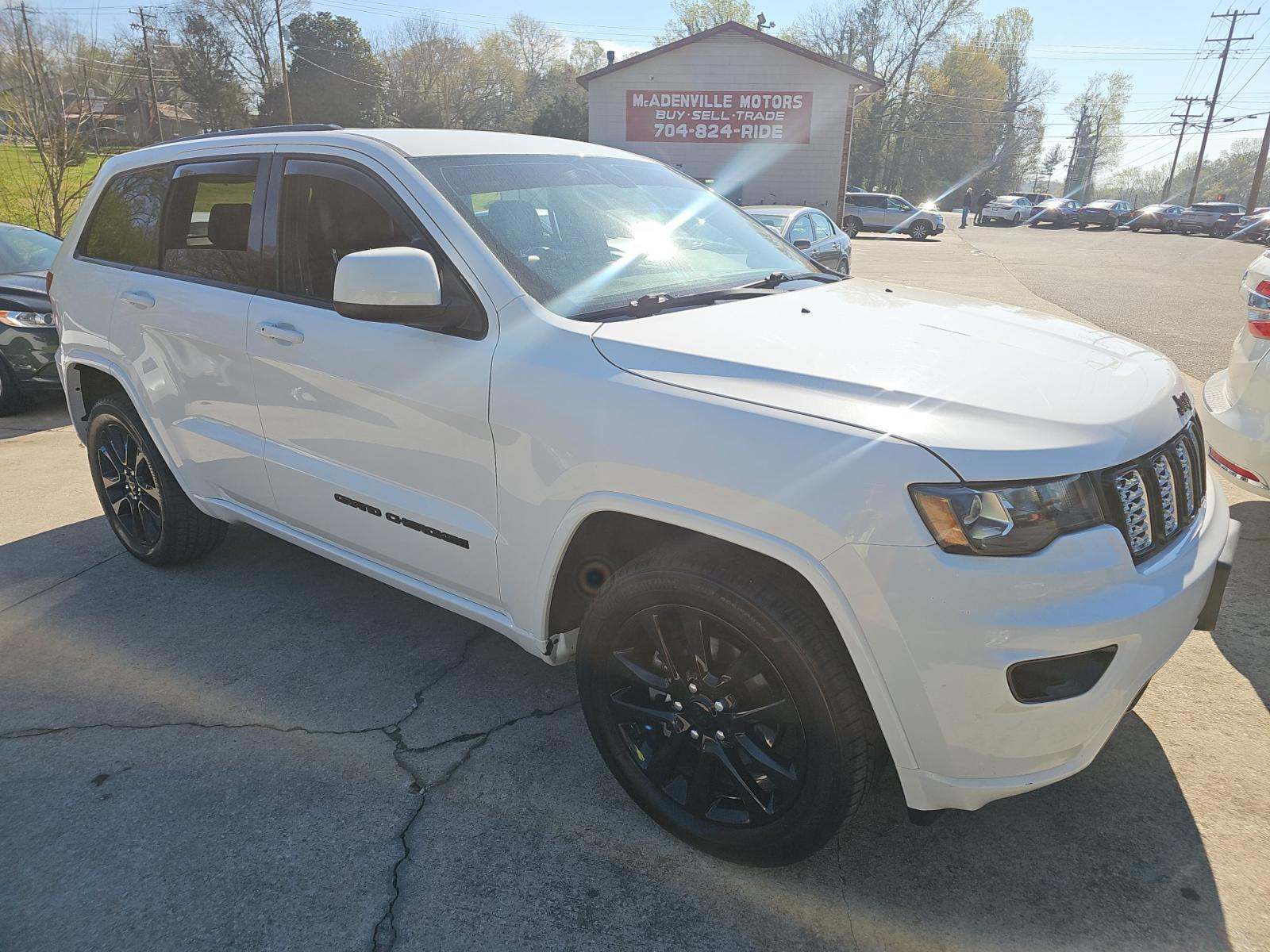 JEEP GRAND CHEROKEE - 4