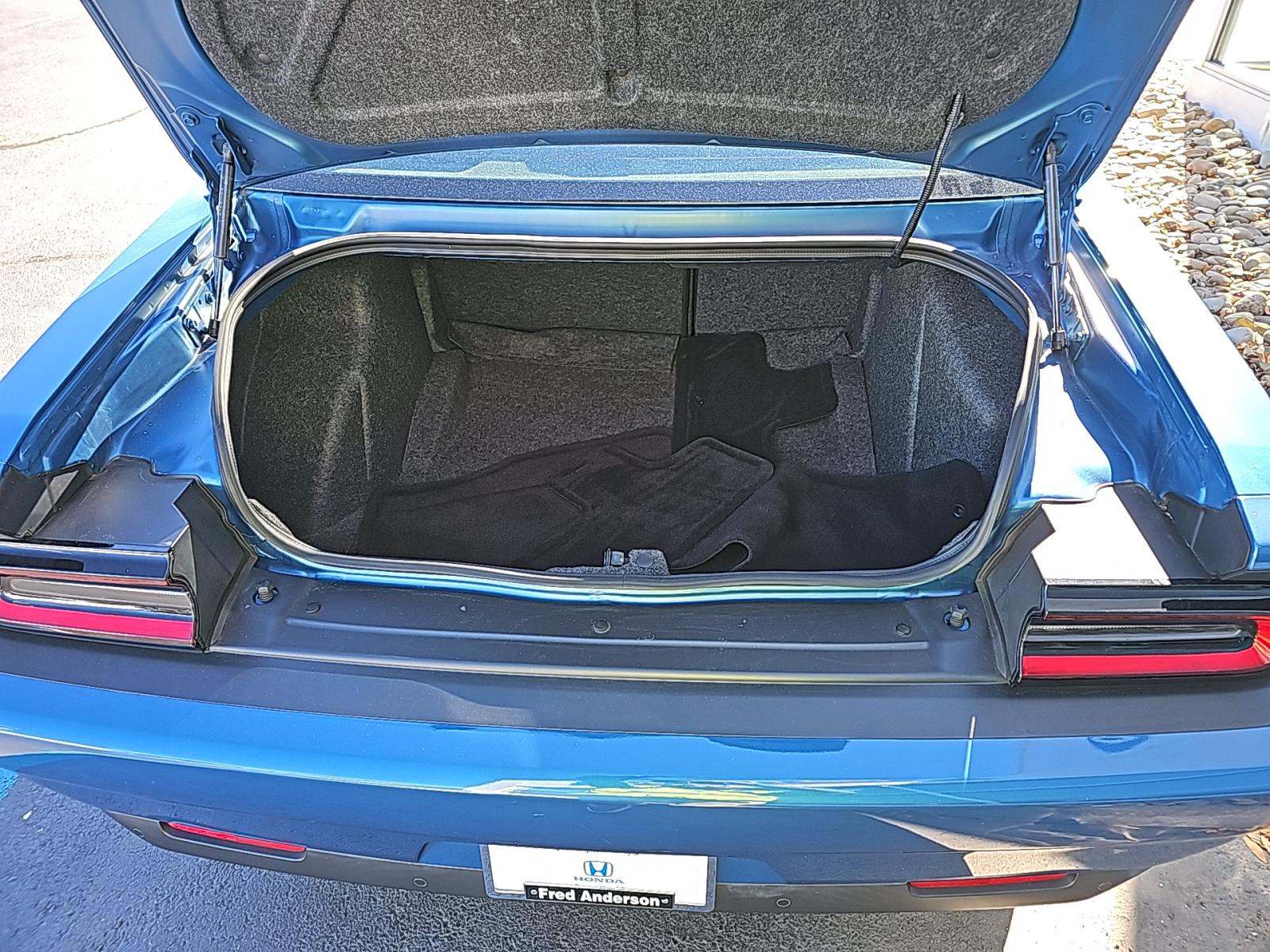 2022 Dodge Challenger R/T RWD