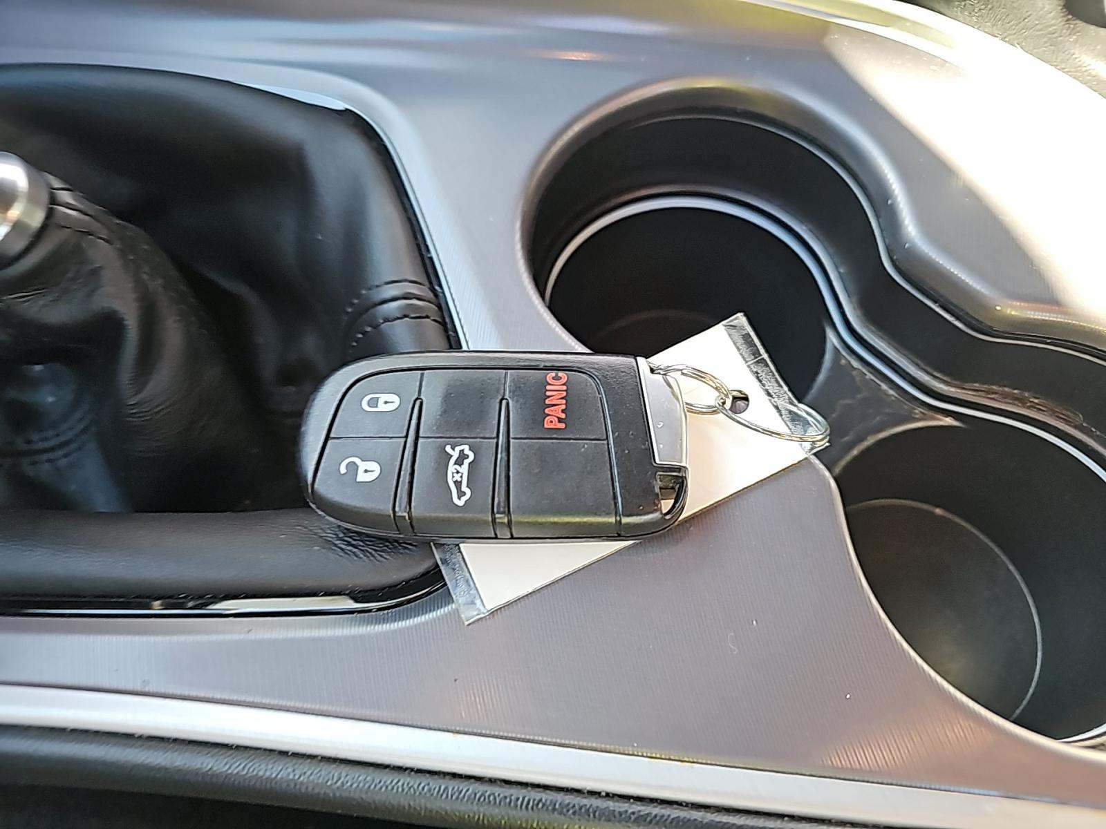 2022 Dodge Challenger R/T RWD