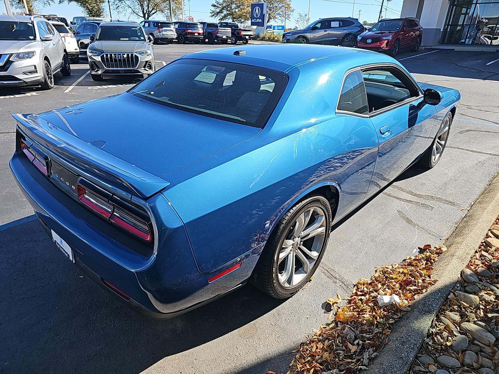 2022 Dodge Challenger R/T RWD