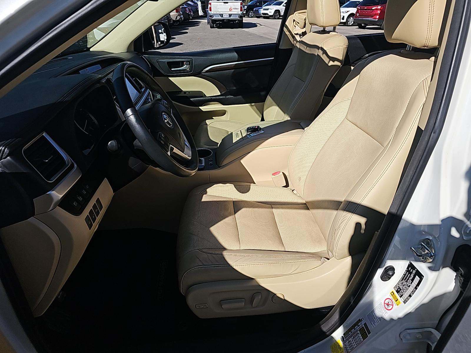 2016 Toyota Highlander Limited Platinum AWD