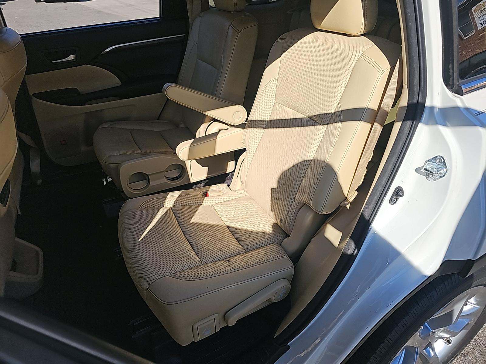 2016 Toyota Highlander Limited Platinum AWD