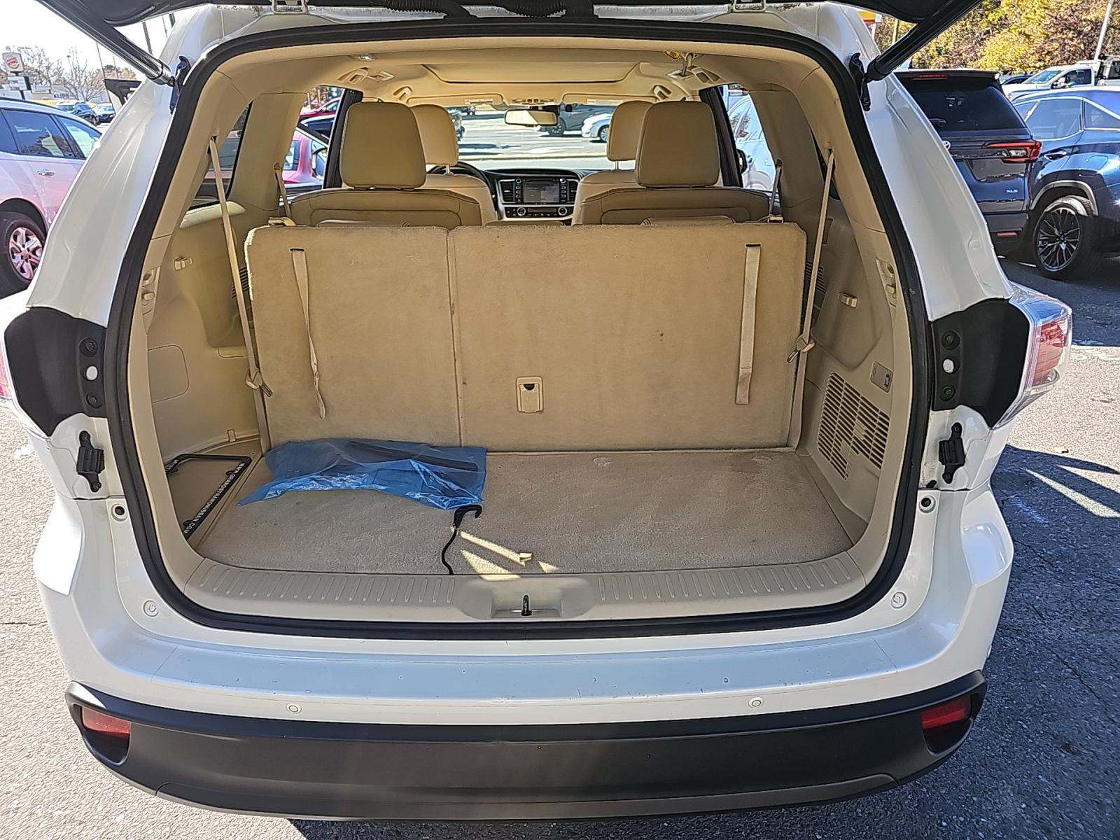 2016 Toyota Highlander Limited Platinum AWD