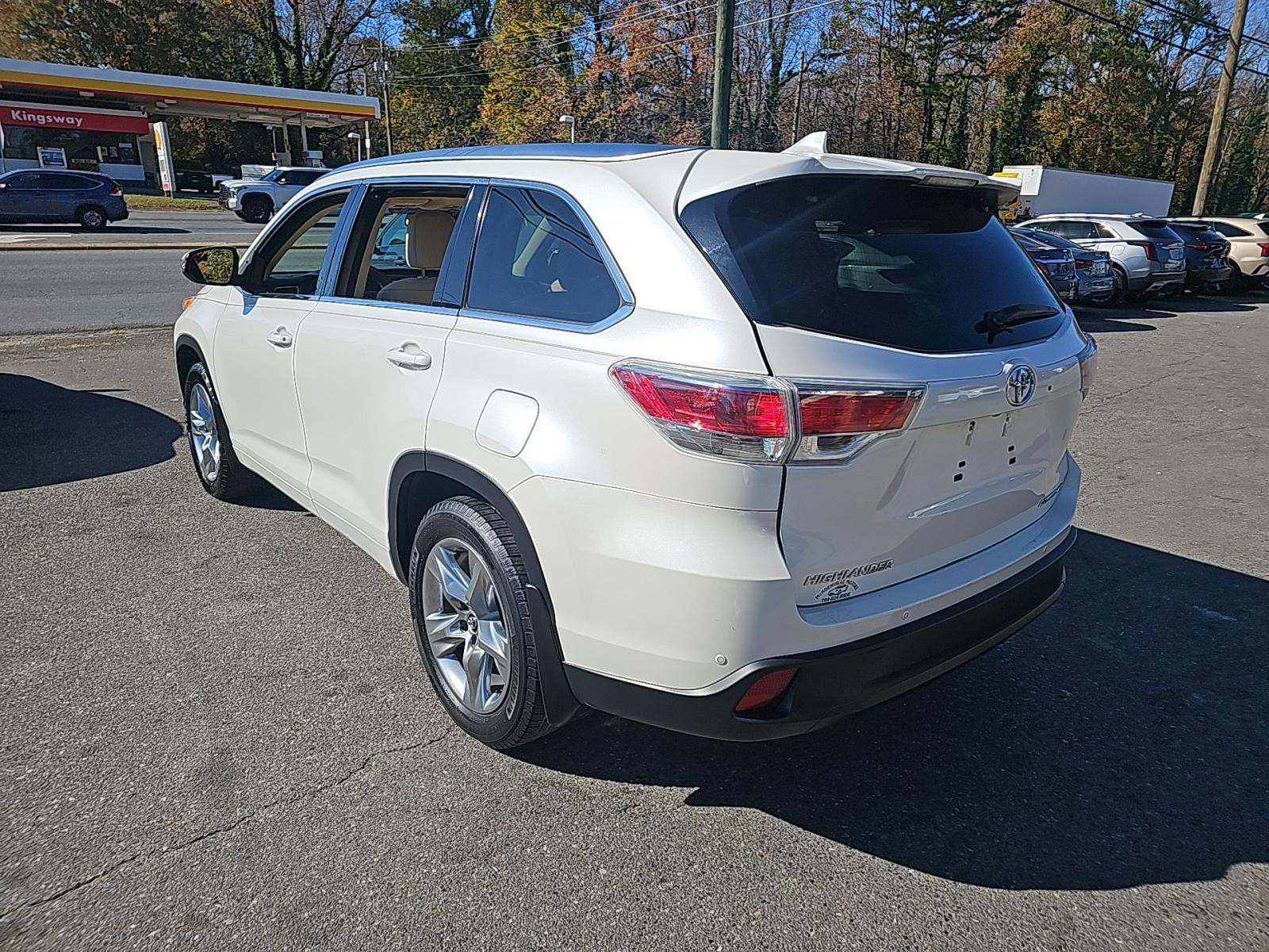2016 Toyota Highlander Limited Platinum AWD