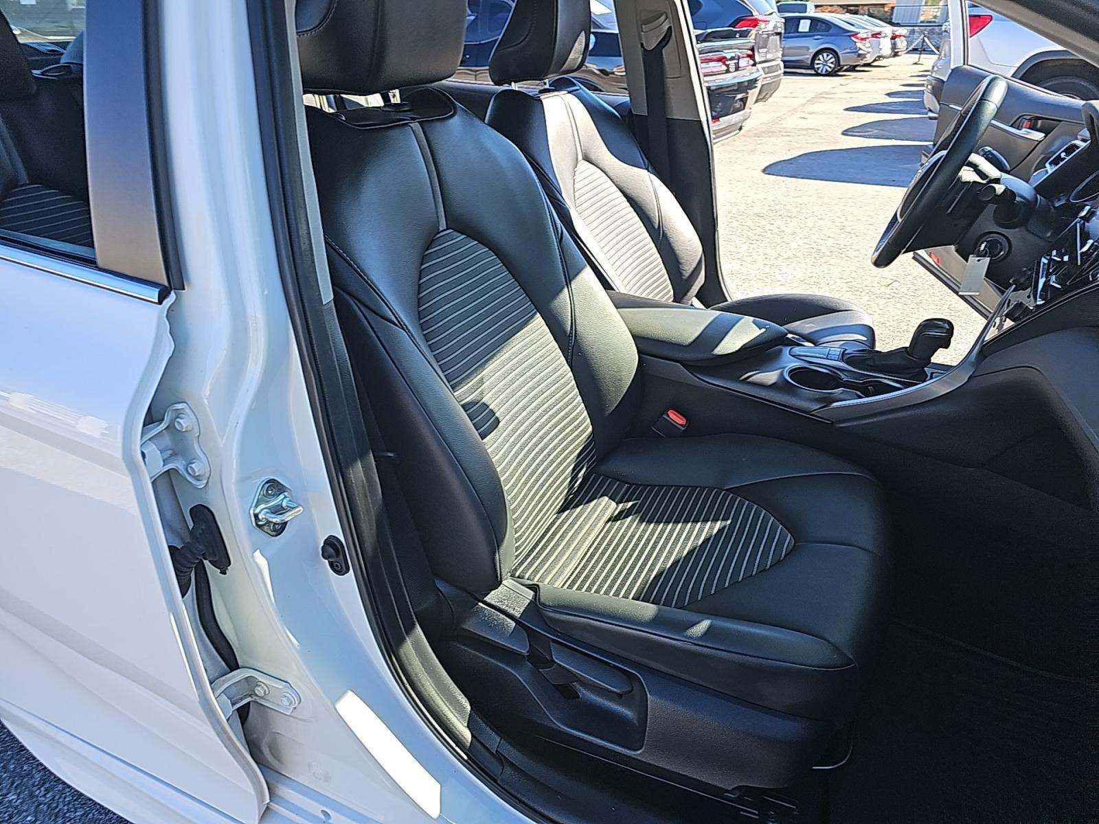 2023 Toyota Camry SE FWD