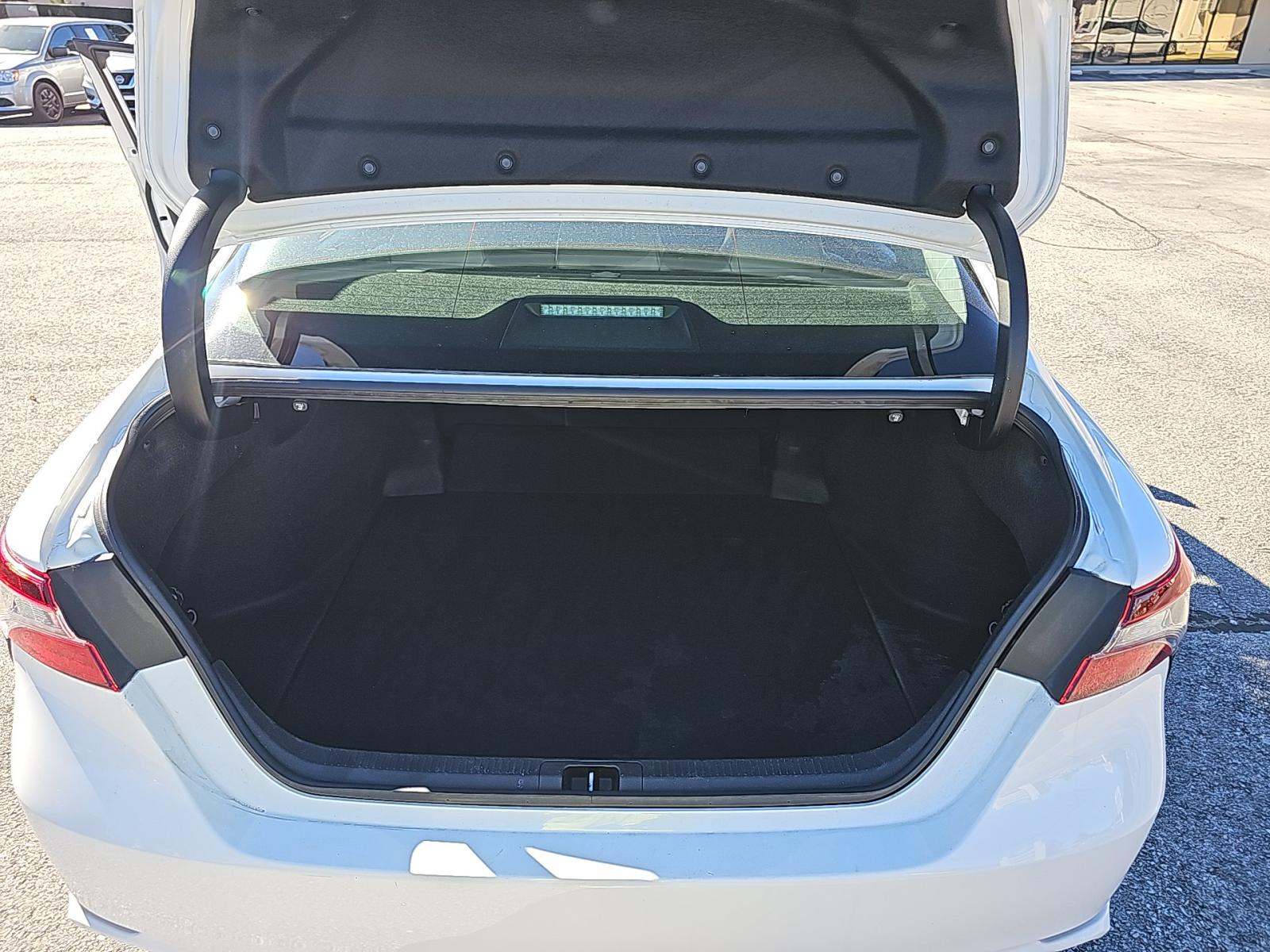 2023 Toyota Camry SE FWD