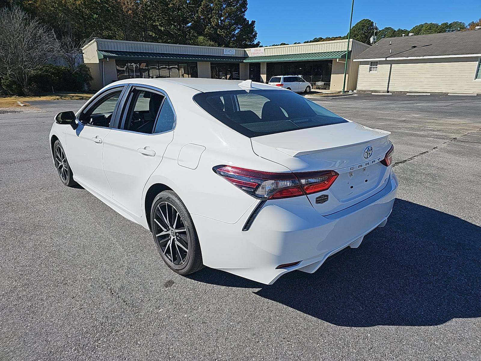 2023 Toyota Camry SE FWD