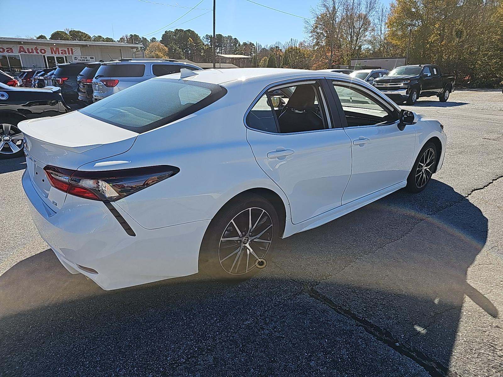 2023 Toyota Camry SE FWD