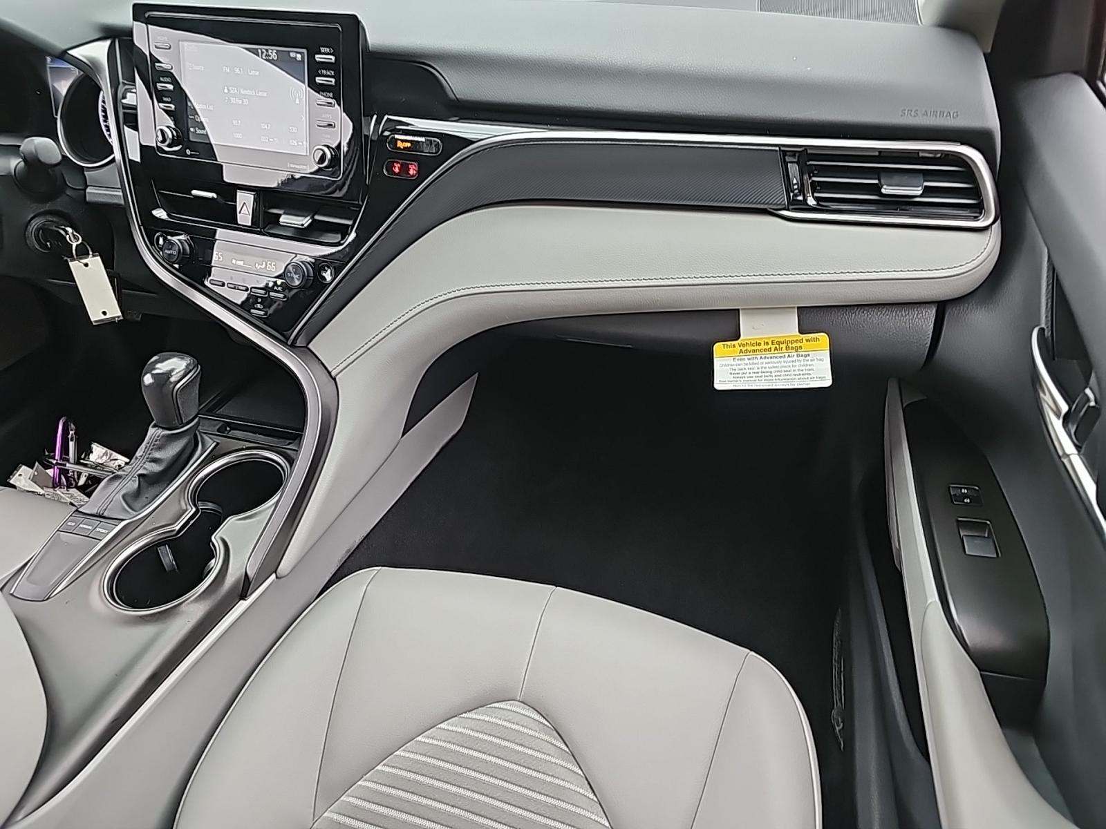 2024 Toyota Camry SE FWD