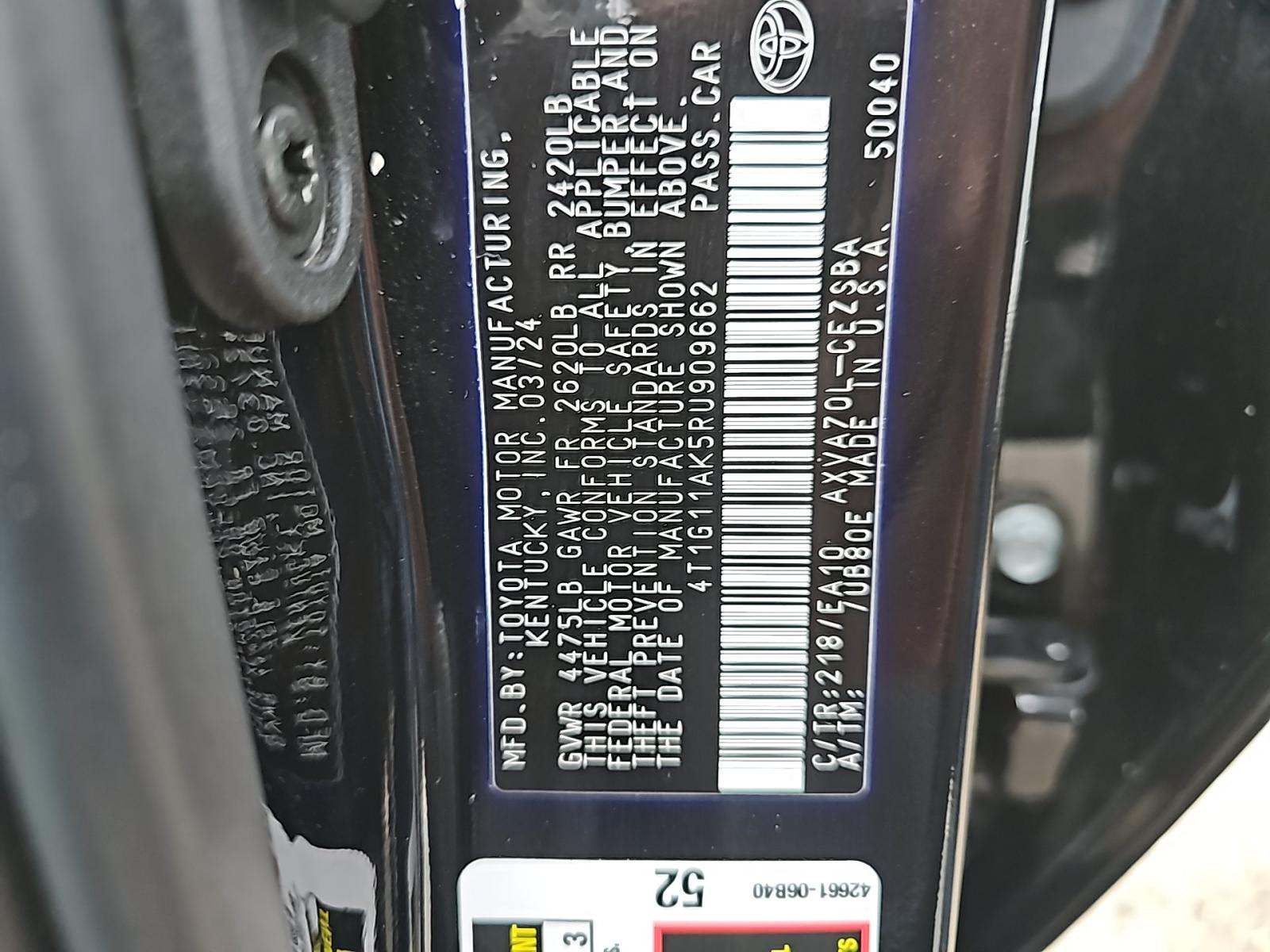 2024 Toyota Camry SE FWD