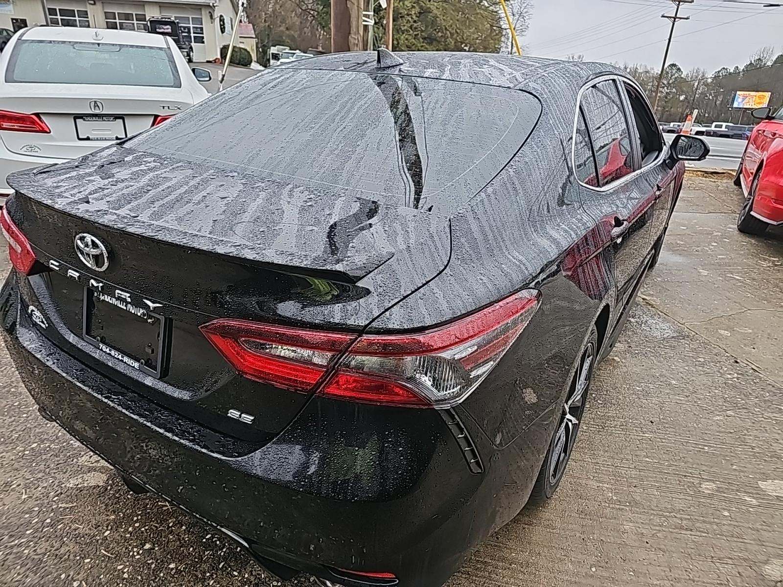 2024 Toyota Camry SE FWD