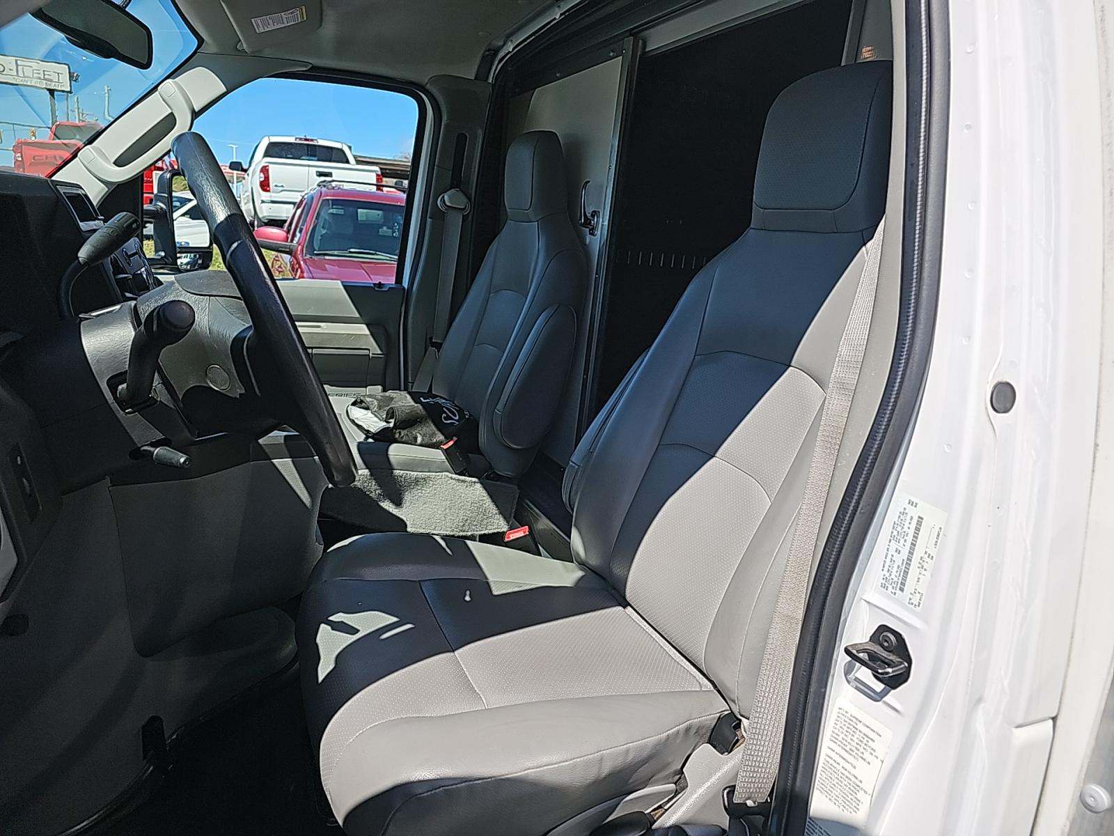 FORD E-350 - 6