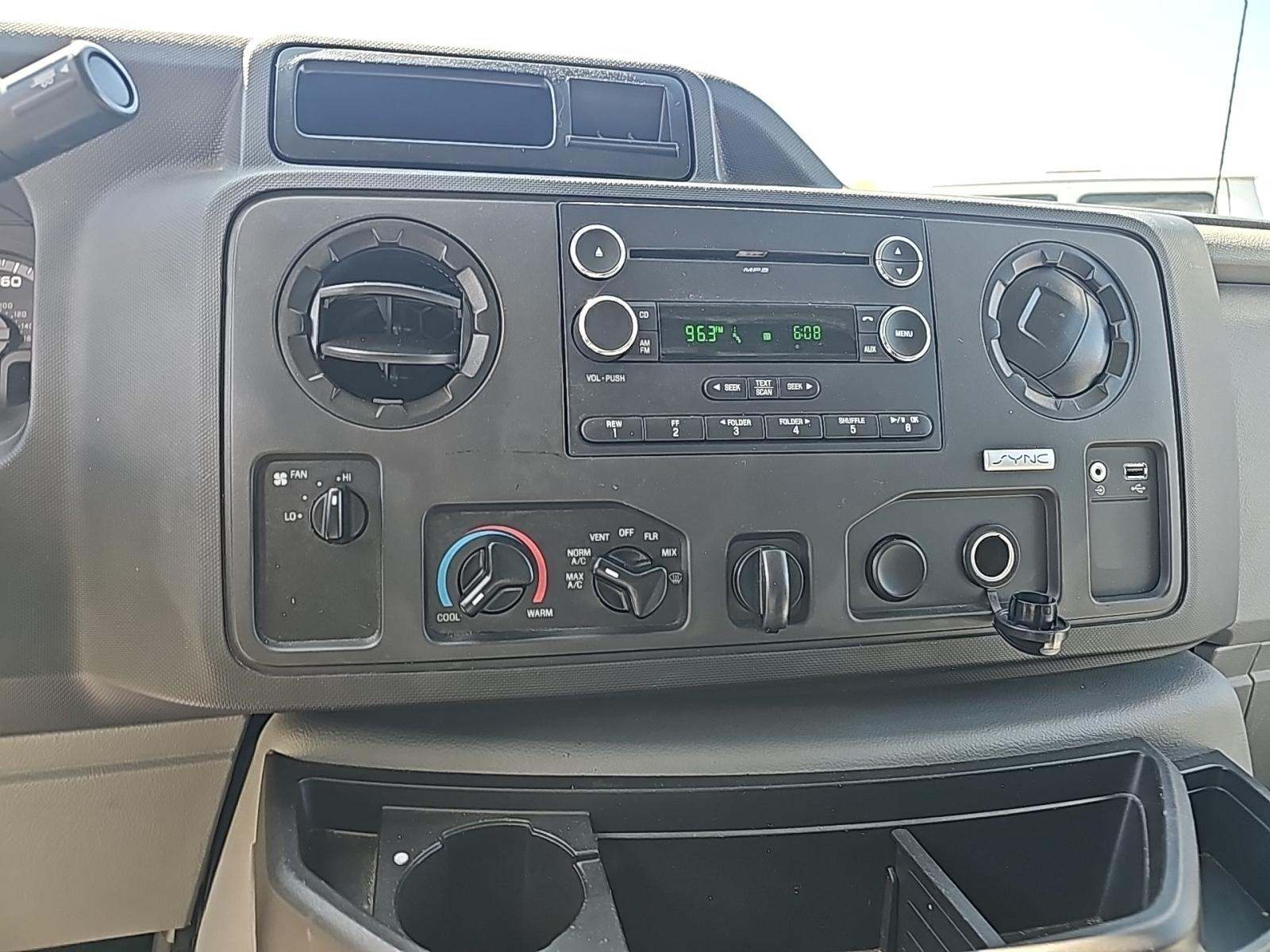 FORD E-350 - 10