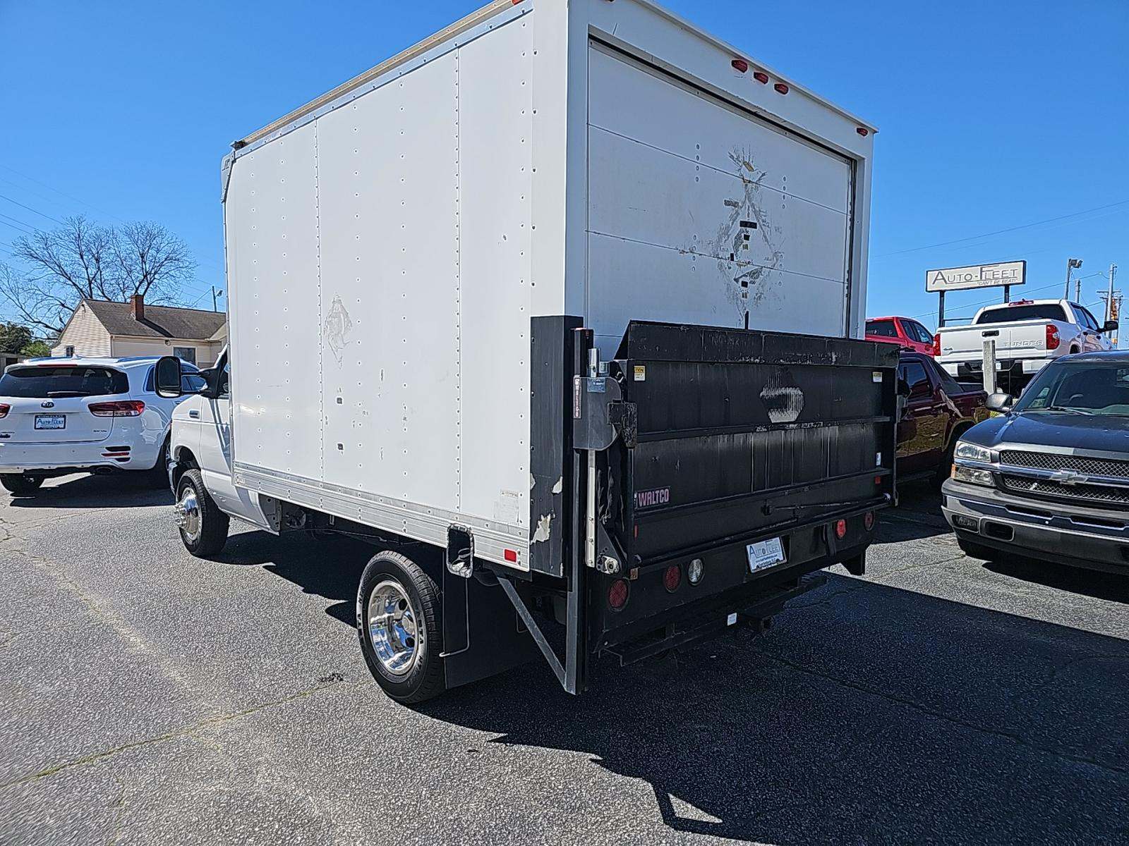 FORD E-350 - 2