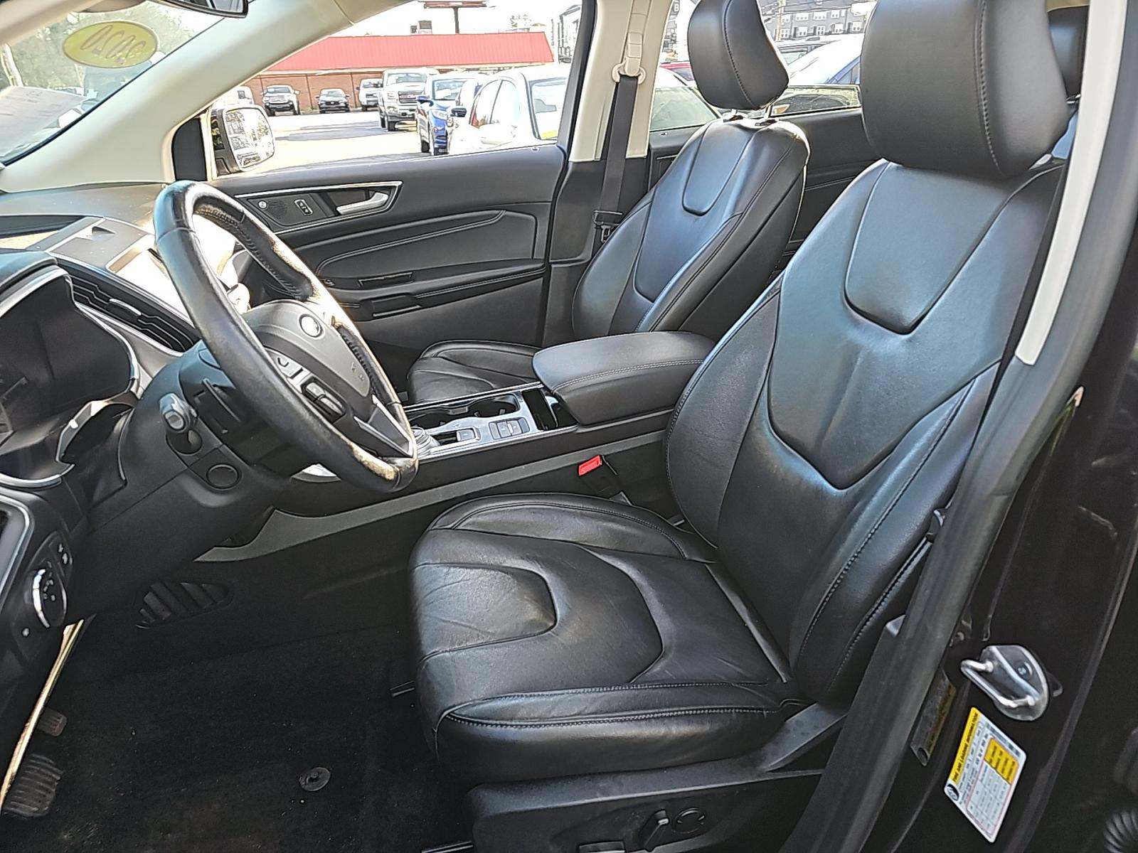 2020 Ford Edge Titanium AWD