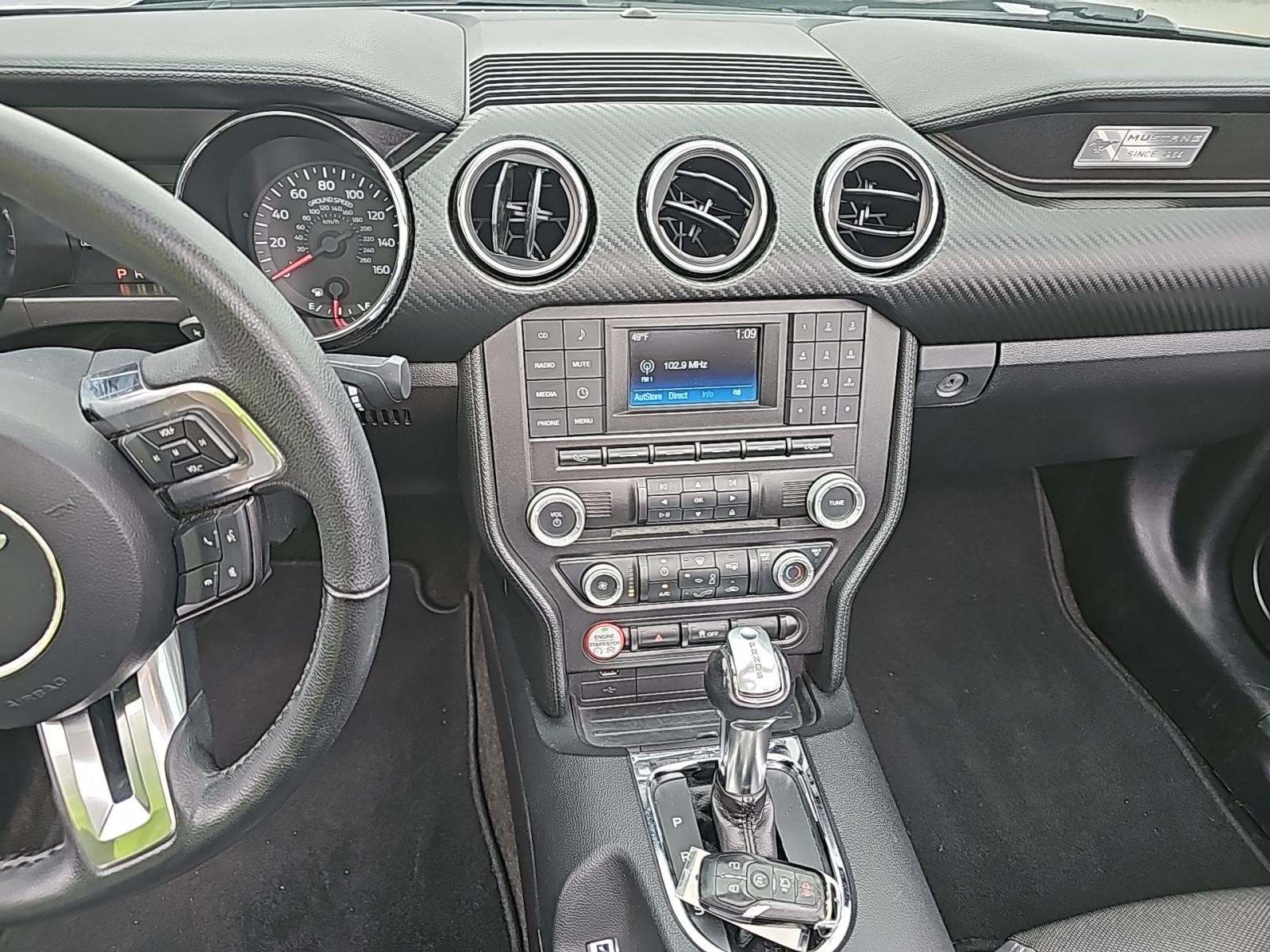 2015 Ford Mustang V6 RWD
