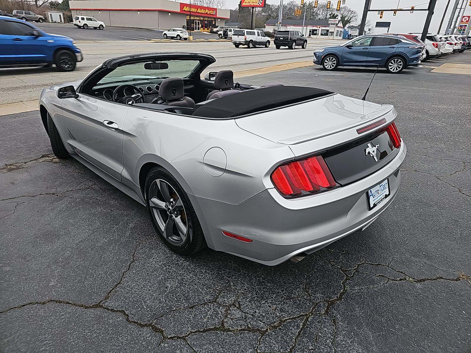 2015 Ford Mustang V6 RWD