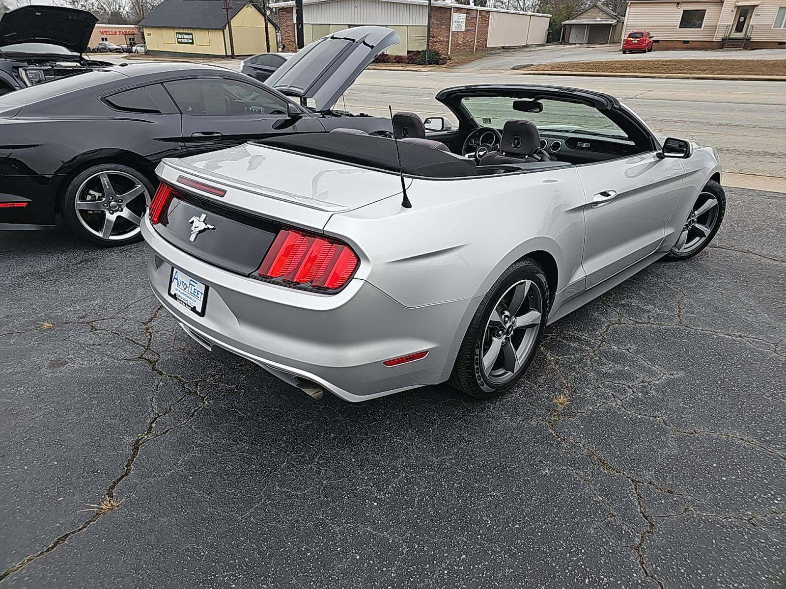 2015 Ford Mustang V6 RWD