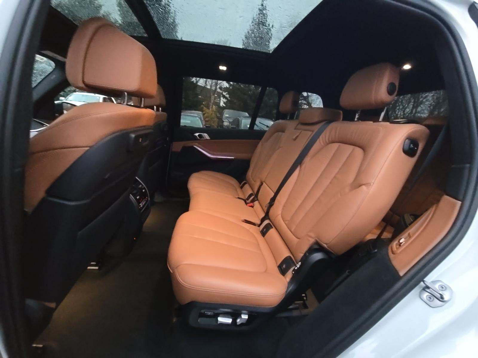 2022 BMW X7 xDrive40i AWD