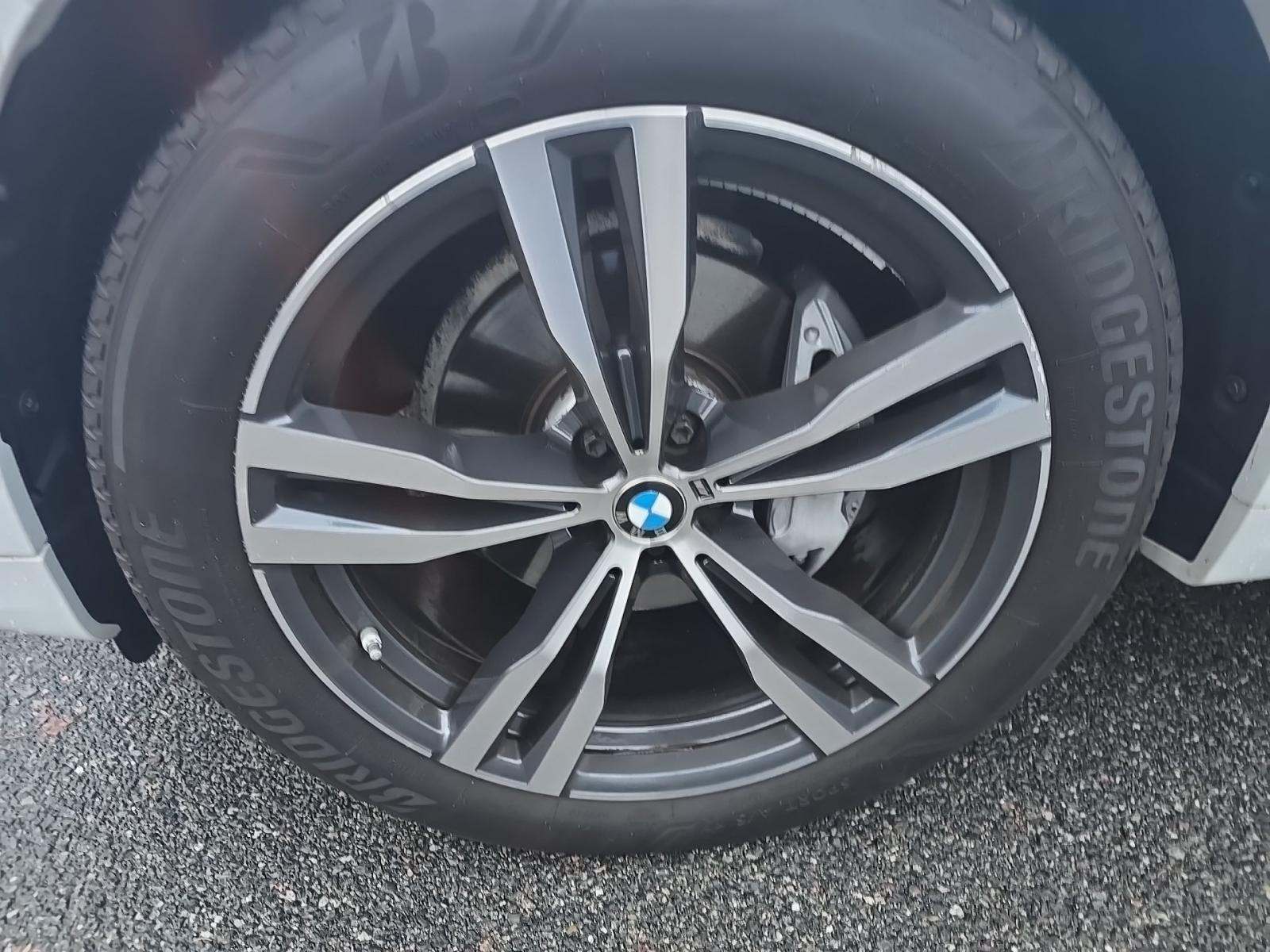 2022 BMW X7 xDrive40i AWD