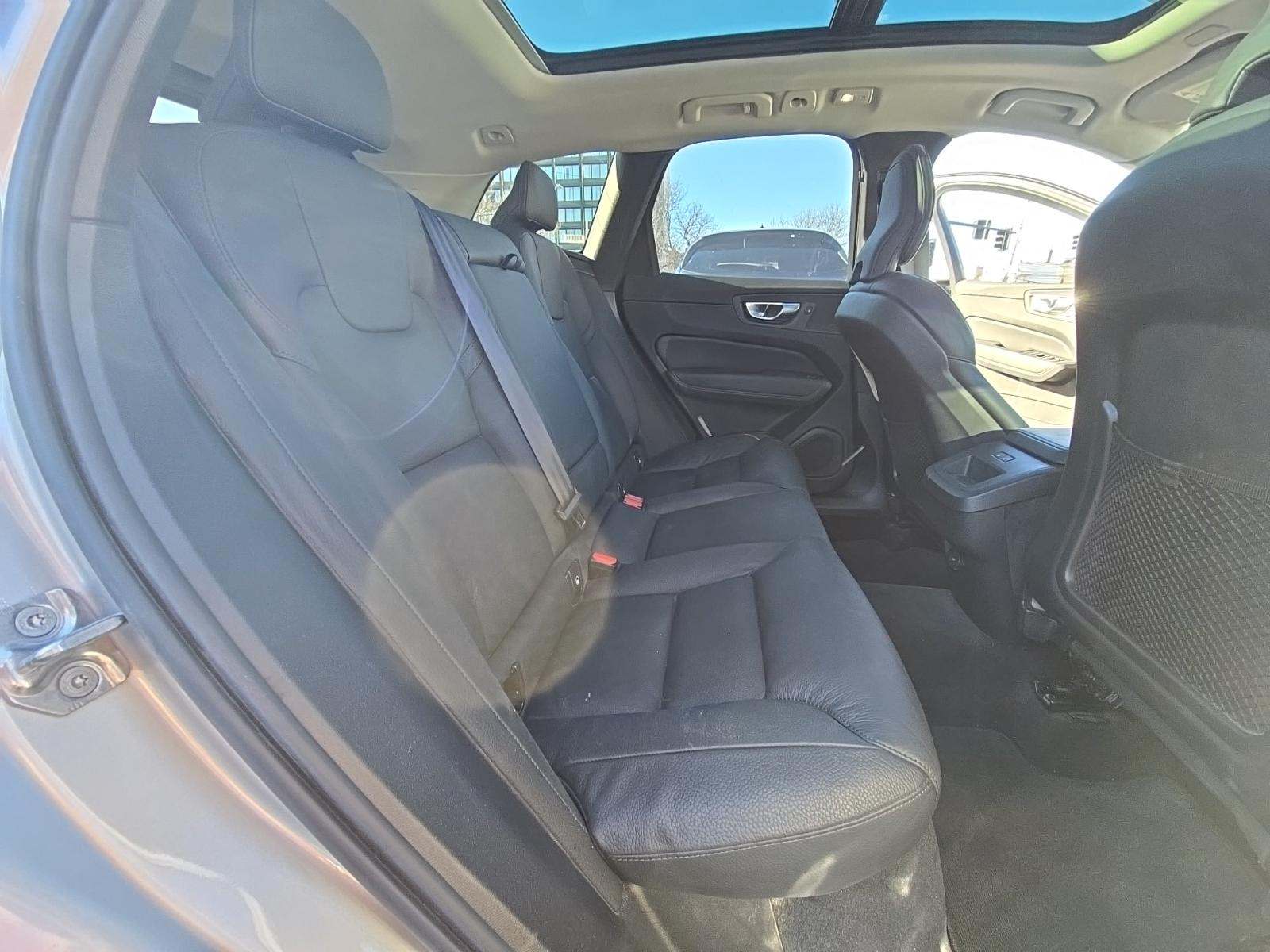 2025 Volvo XC60 B5 Plus AWD