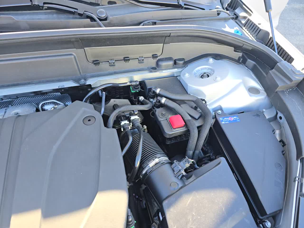 2025 Volvo XC60 B5 Plus AWD