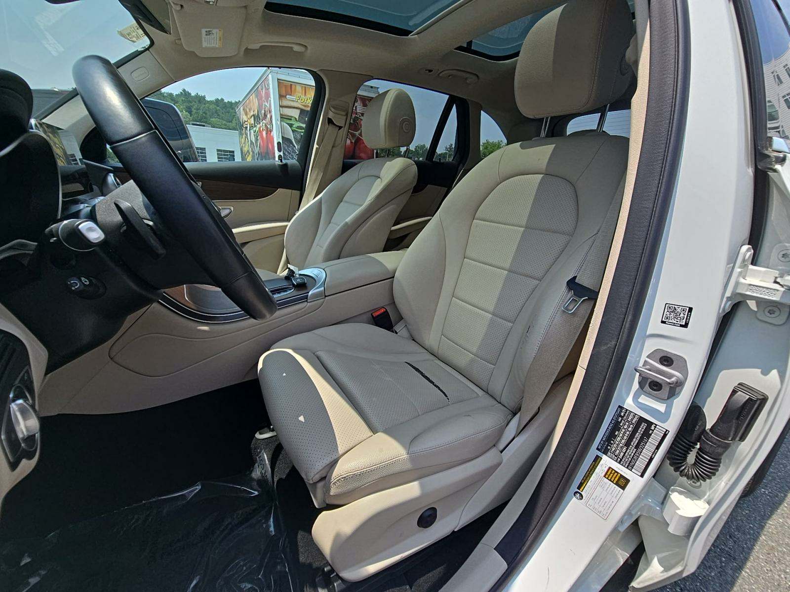 2022 Mercedes-Benz GLC GLC 300 AWD