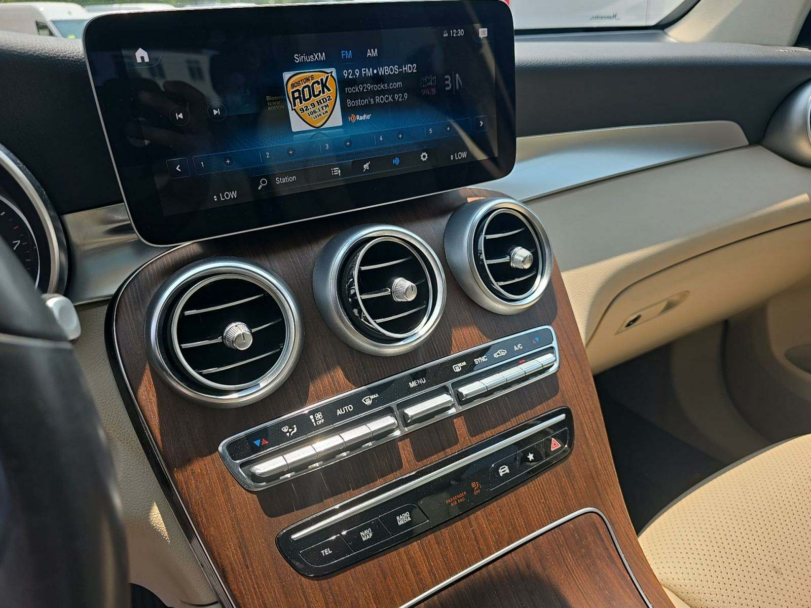 2022 Mercedes-Benz GLC GLC 300 AWD