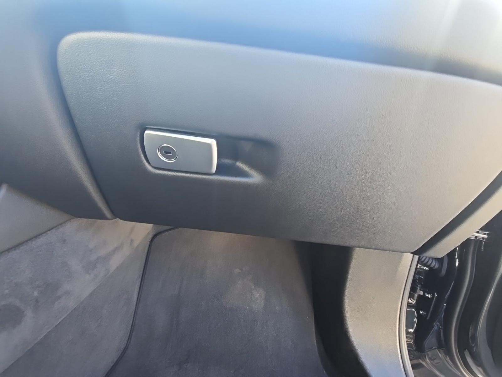 2025 BMW X6 xDrive40i AWD